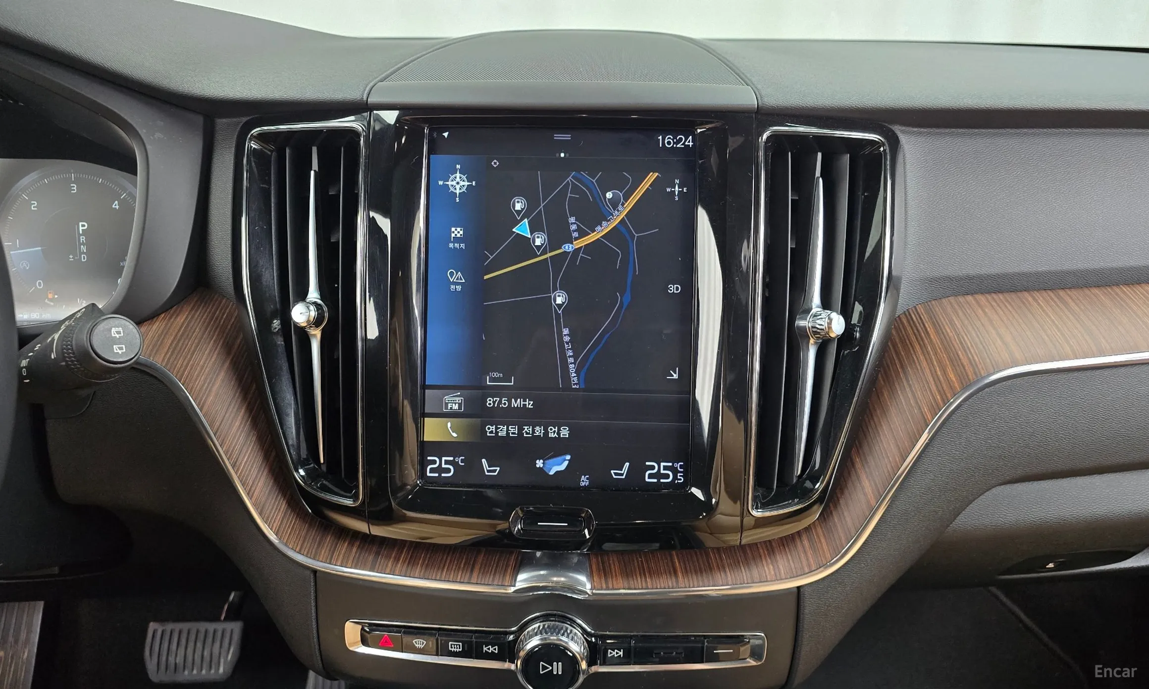 Volvo XC60 Gen 2 превью 14