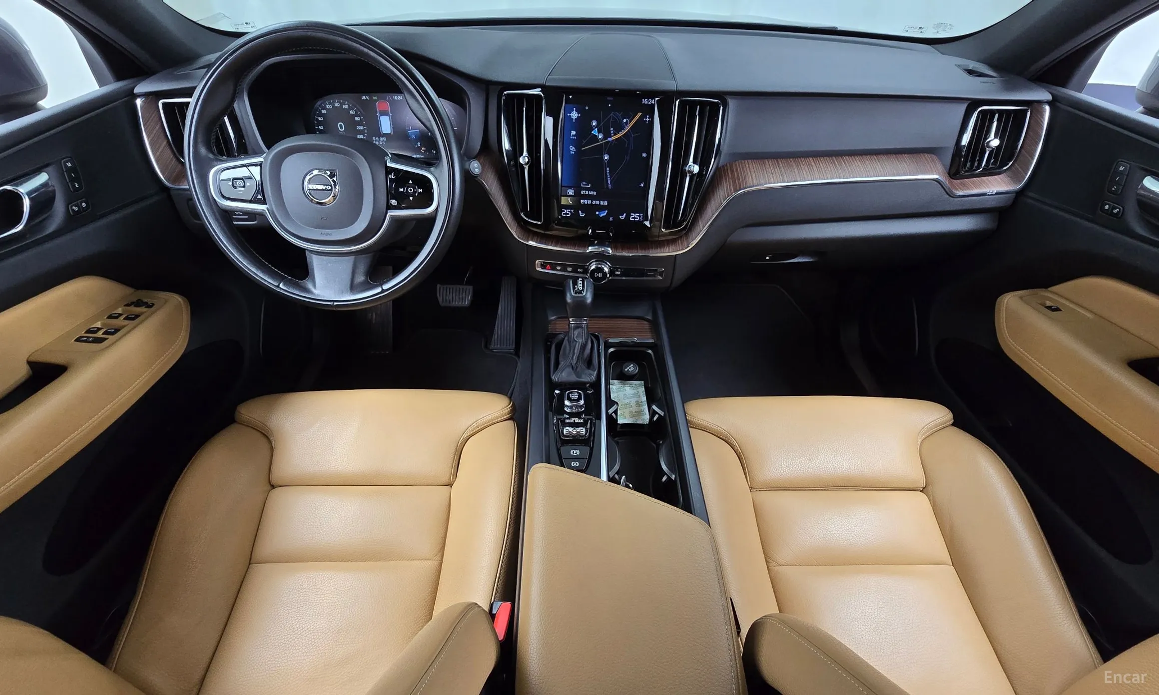 Volvo XC60 Gen 2 превью 7