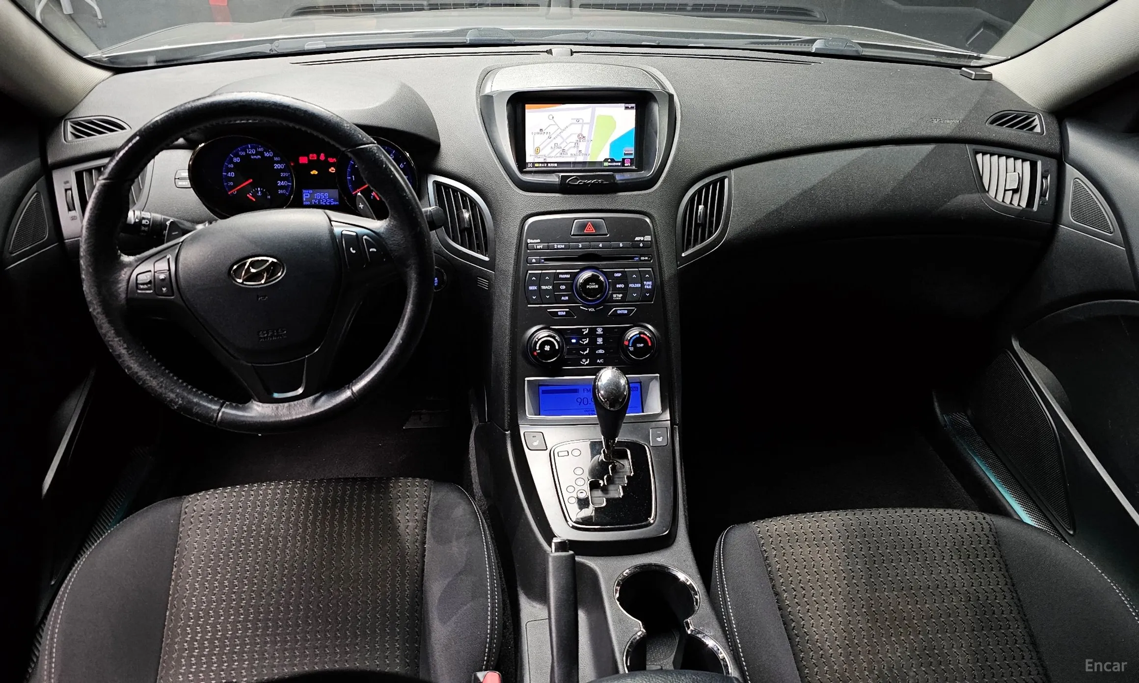 Hyundai Genesis Coupe превью 7