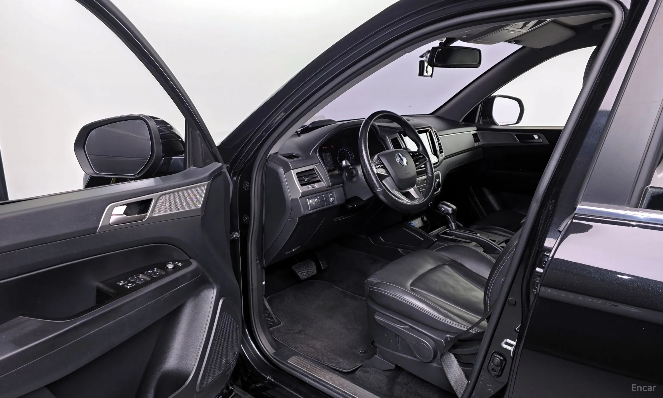 KG Mobility (SsangYong) Rexton Sports превью 10