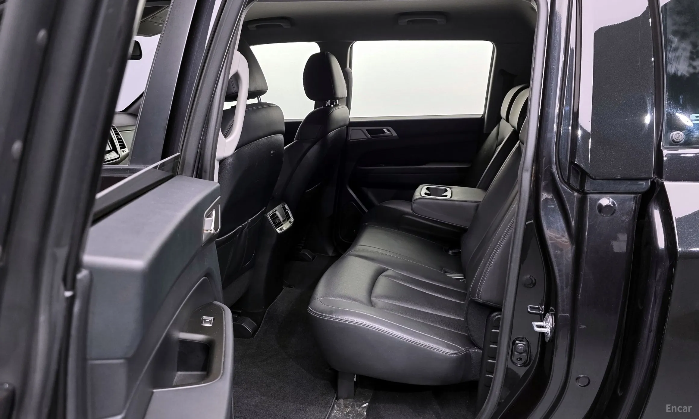 KG Mobility (SsangYong) Rexton Sports превью 17