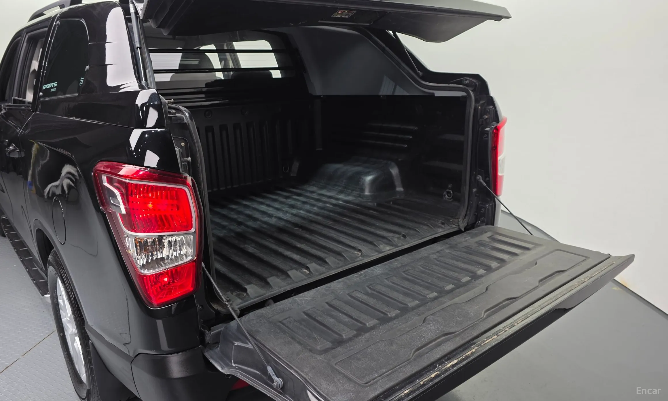 KG Mobility (SsangYong) Rexton Sports превью 18