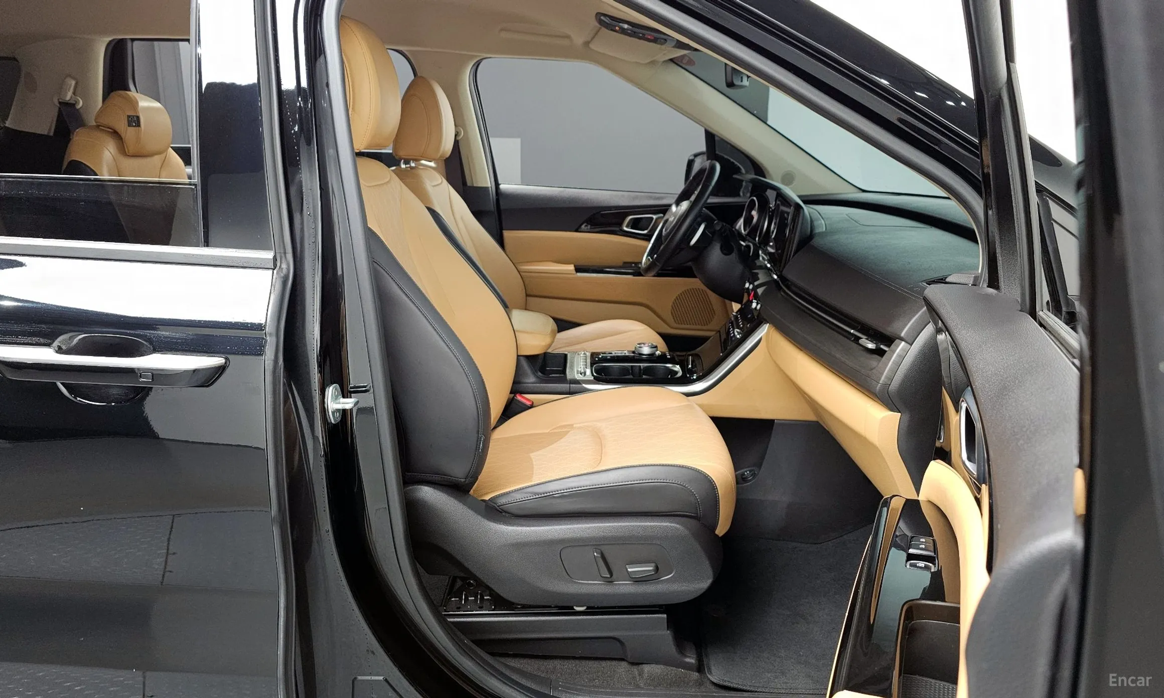 Kia Carnival Gen 4 превью 11
