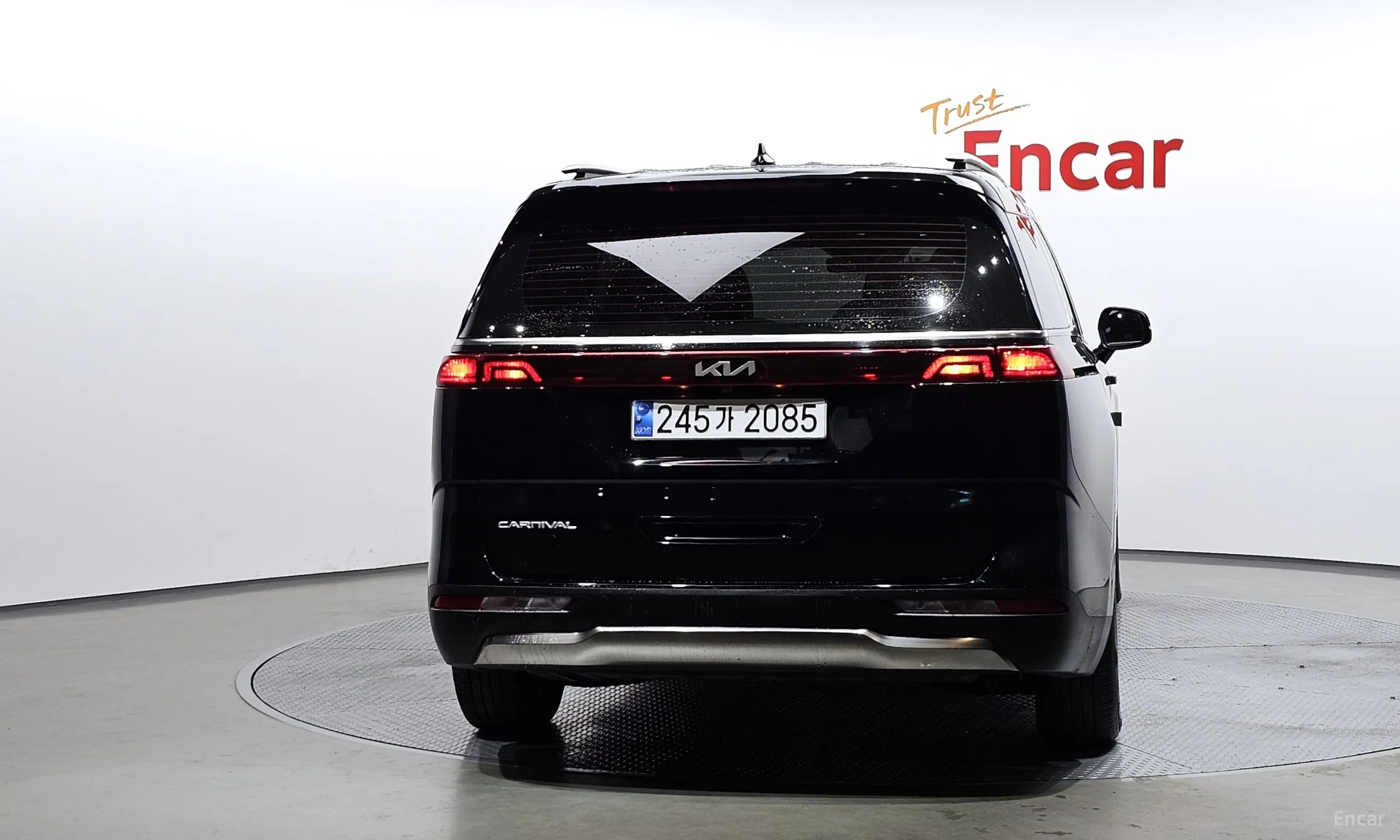 Kia Carnival Gen 4 превью 4