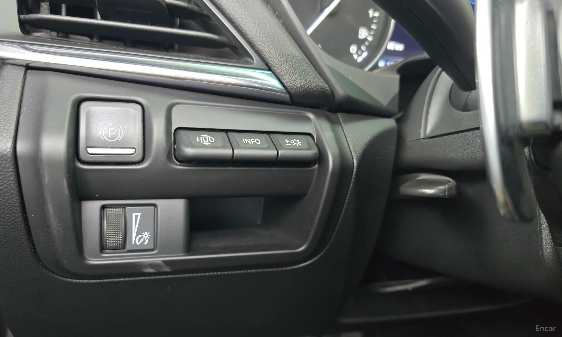 Cadillac CT4 превью 19