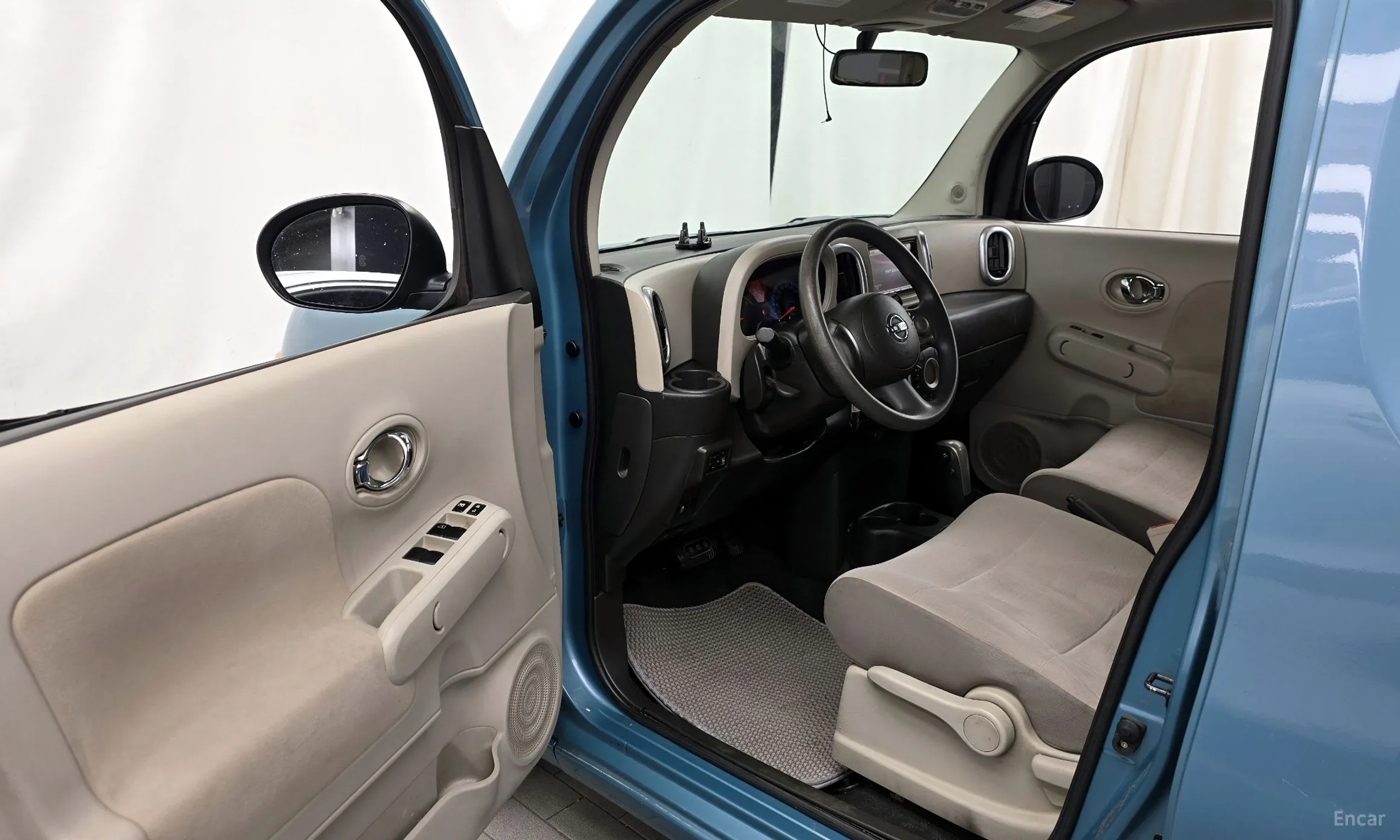 Nissan Cube превью 10
