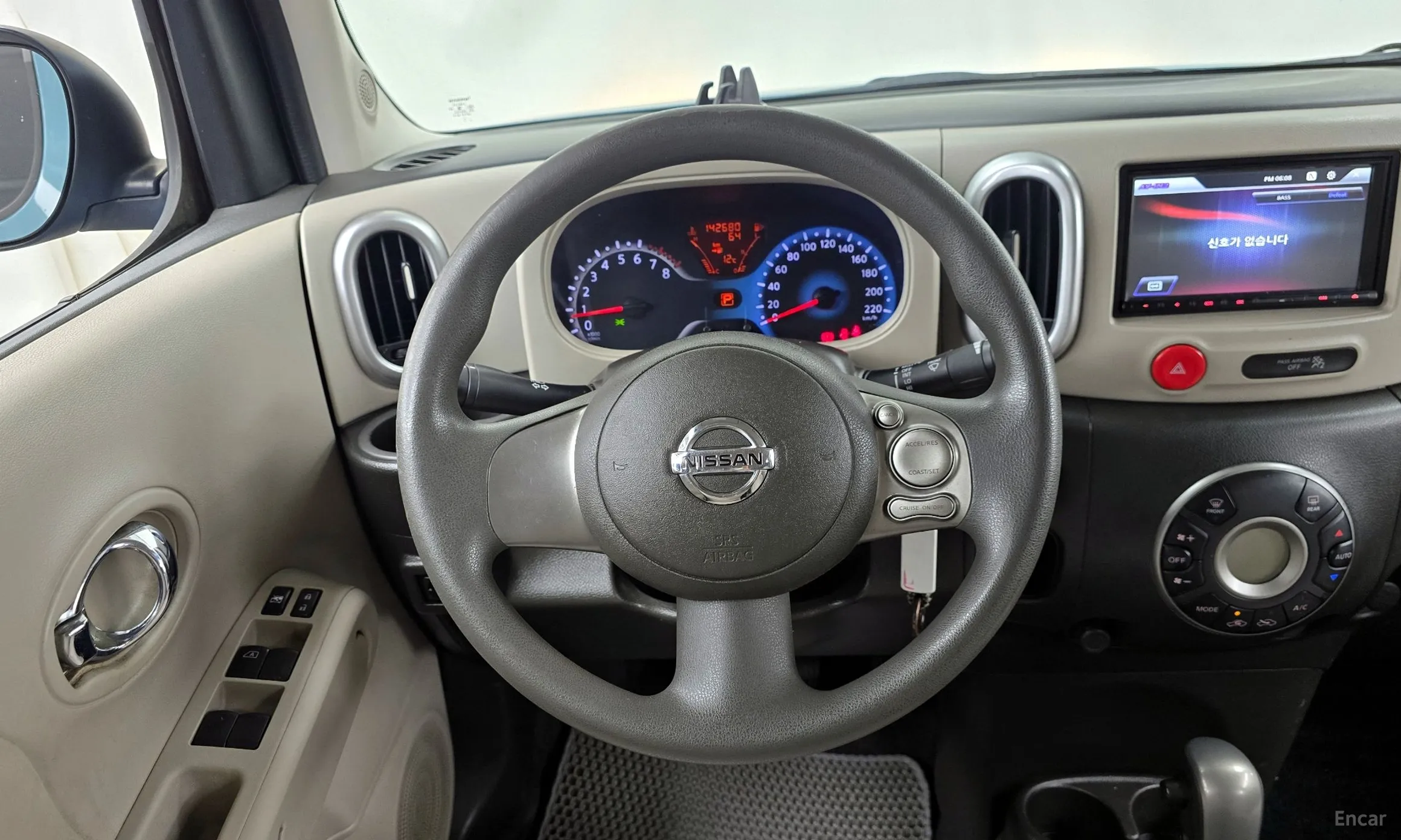 Nissan Cube превью 13