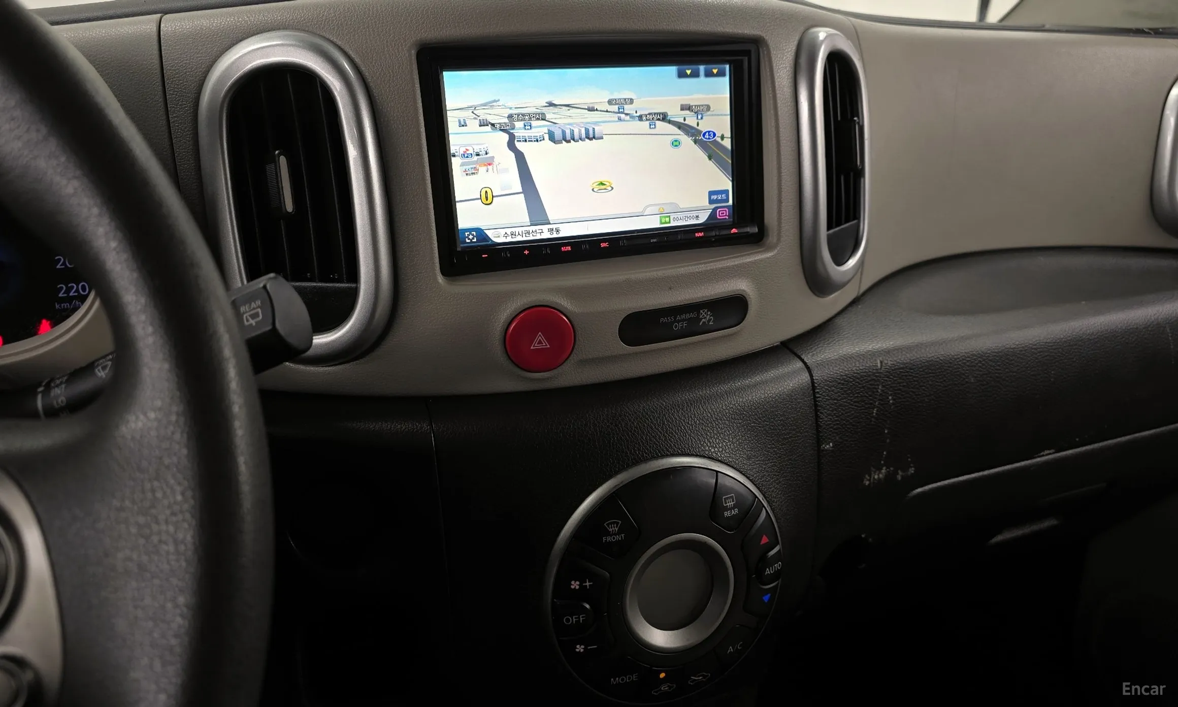 Nissan Cube превью 16