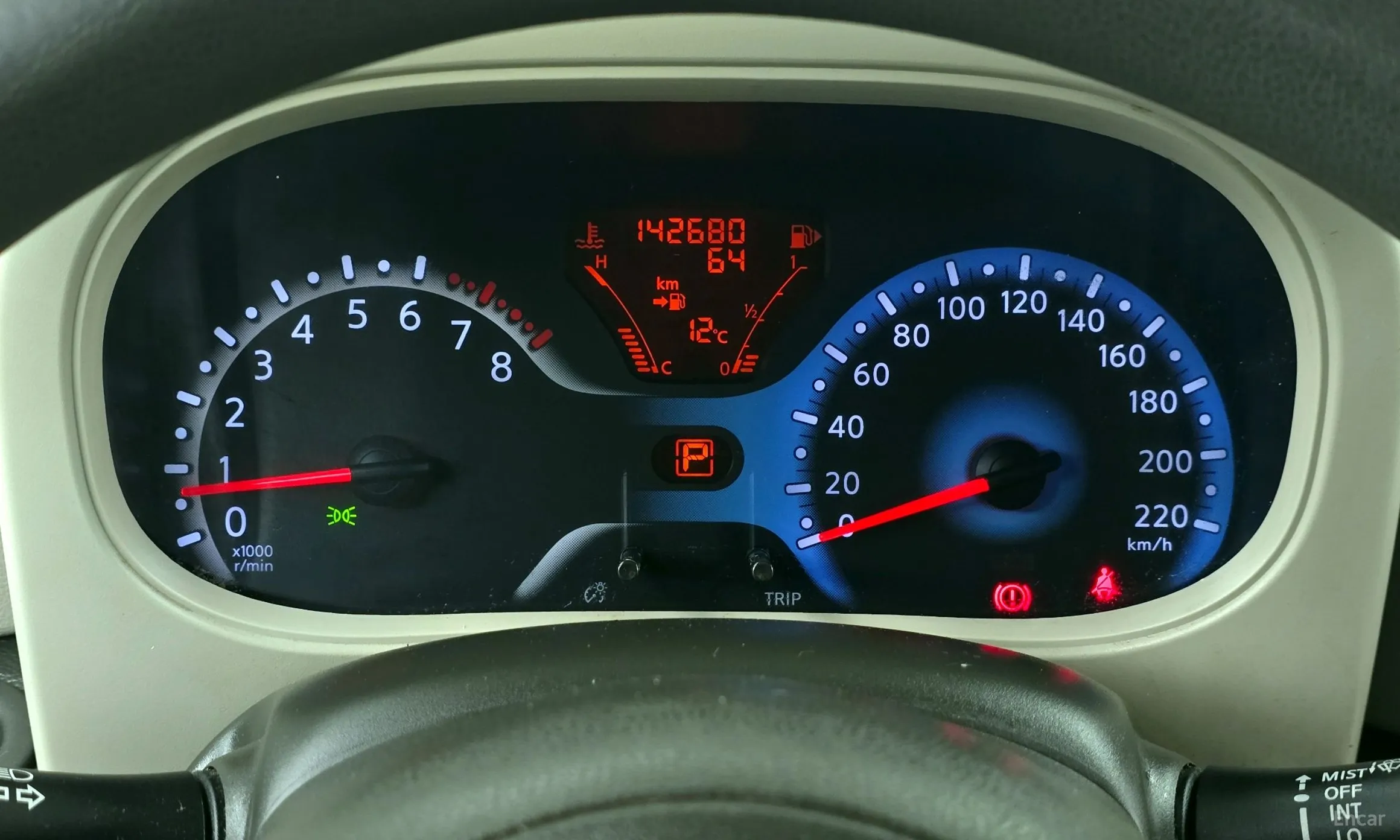 Nissan Cube превью 8