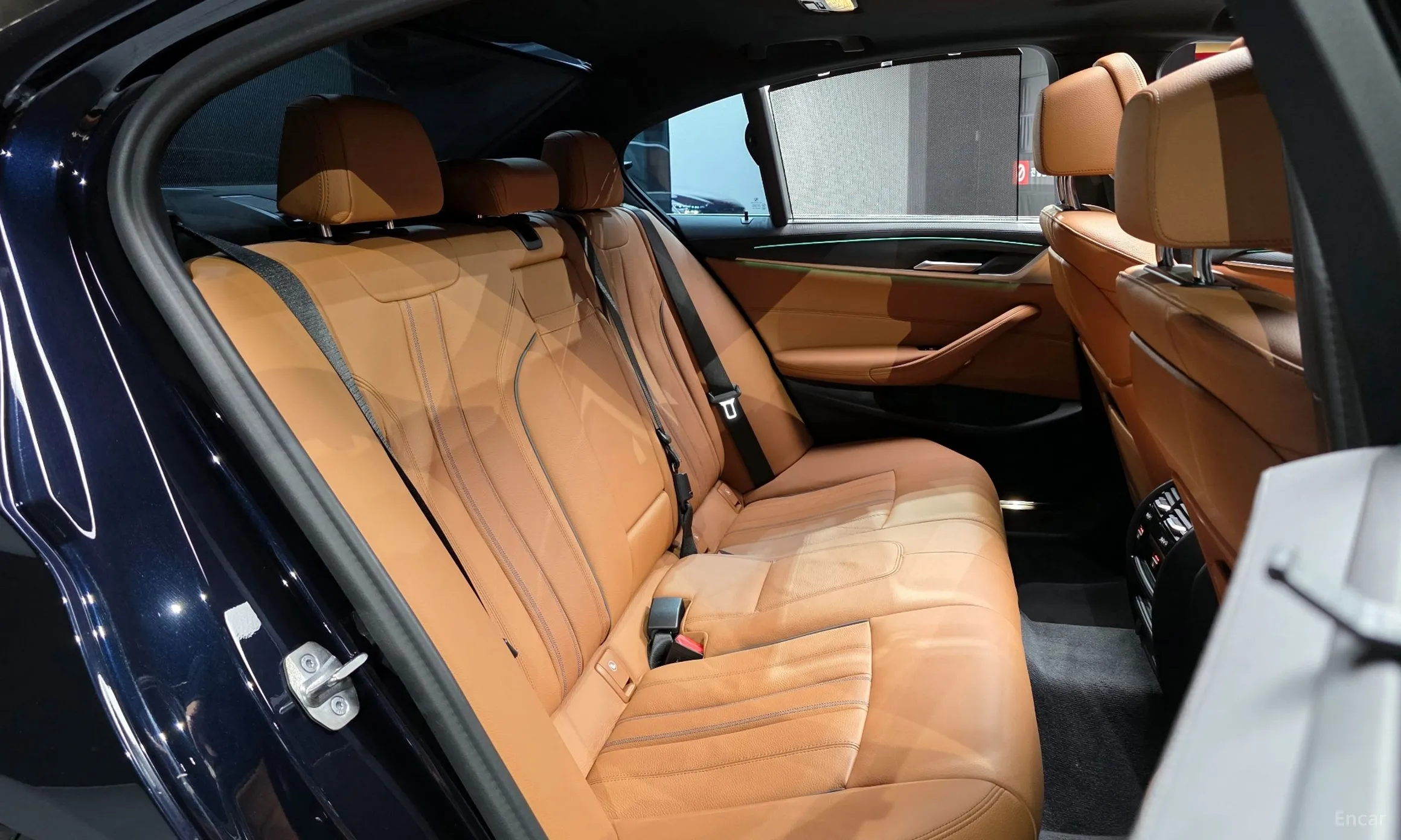 BMW 5 Series (G30) превью 12