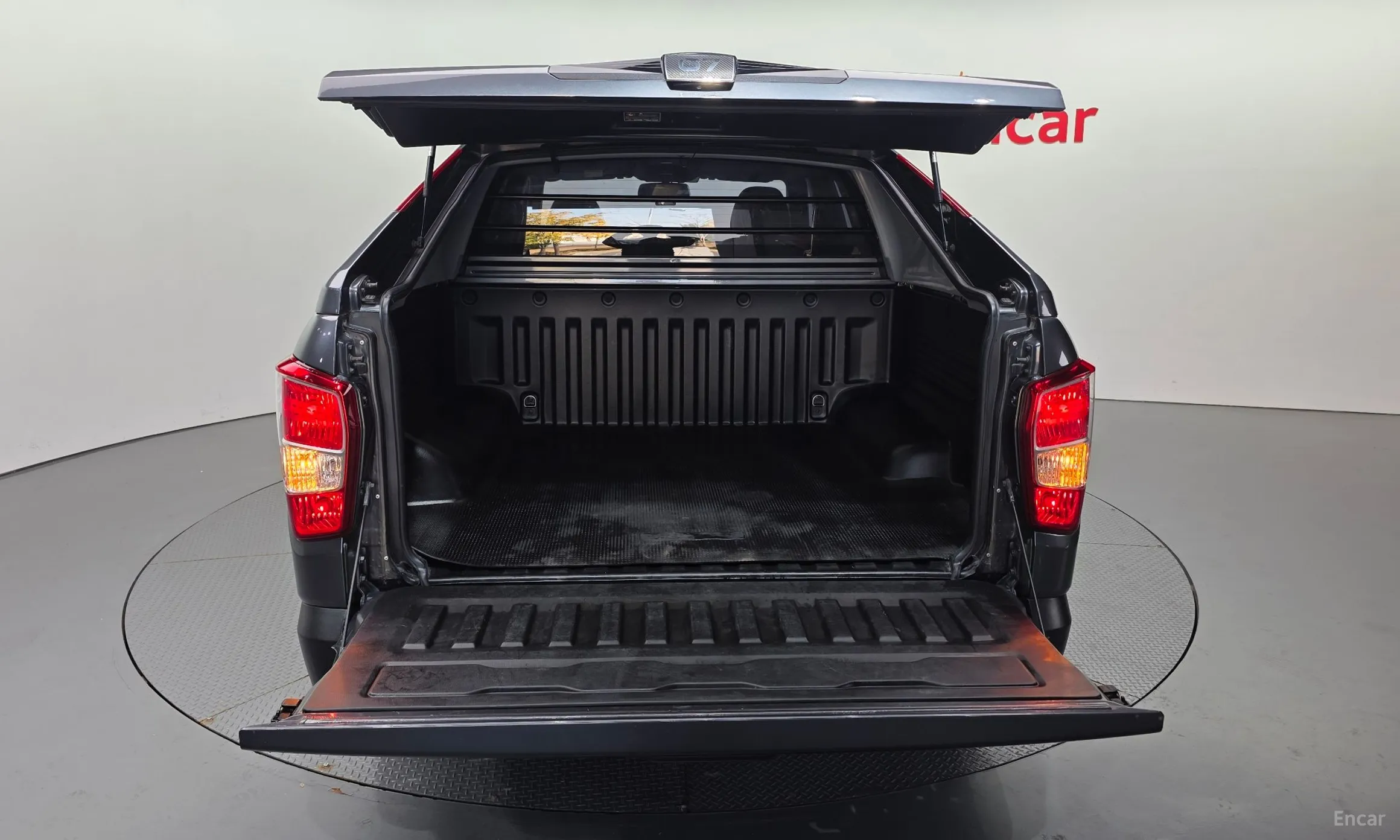 KG Mobility (SsangYong) Rexton Sports превью 20