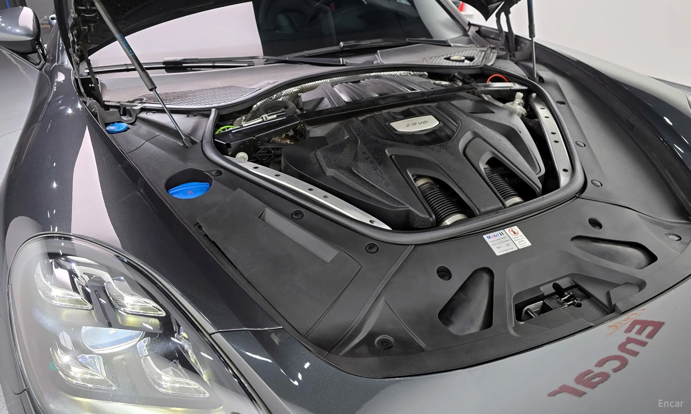 Porsche Panamera (971) превью 6