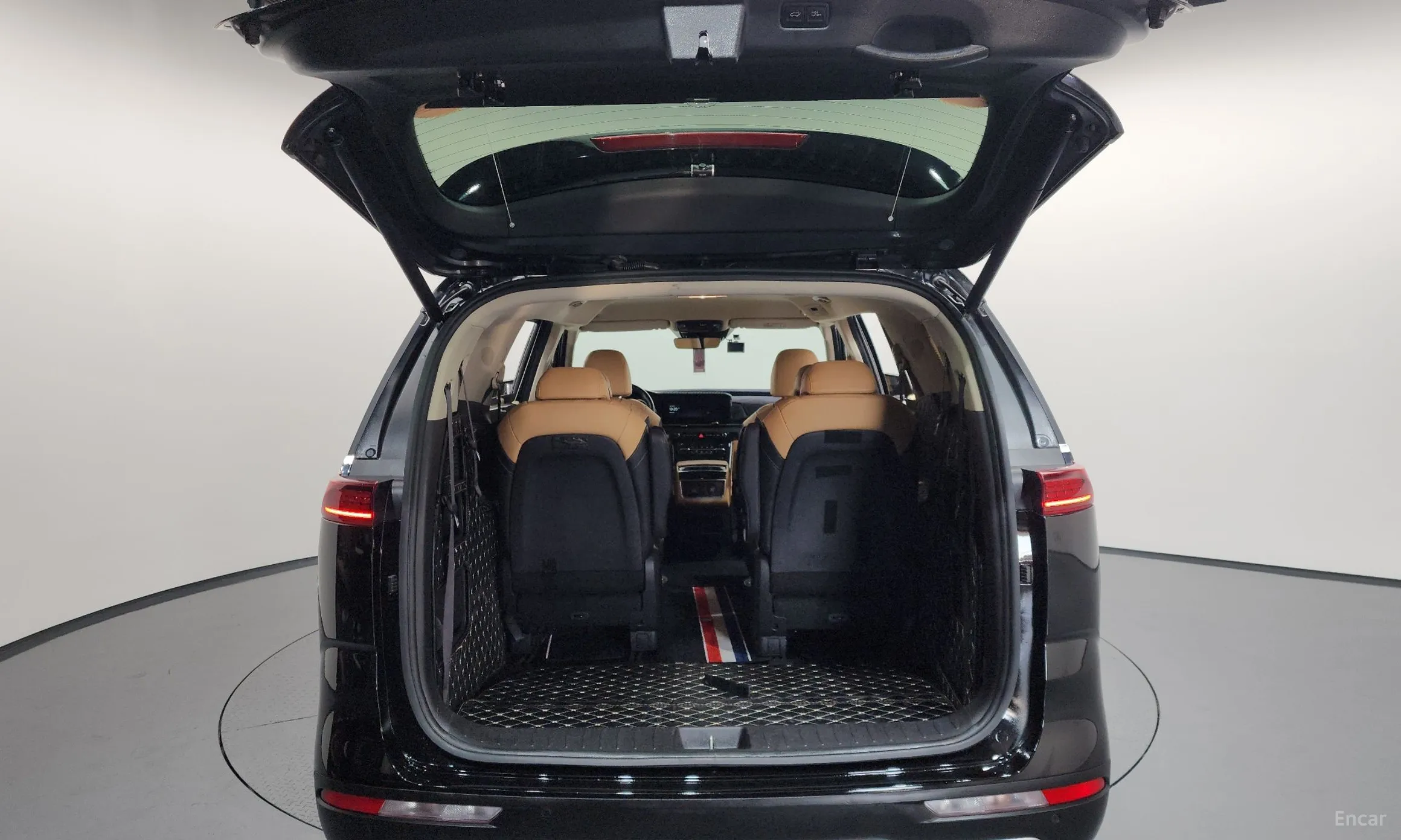 Kia Carnival Gen 4 превью 20