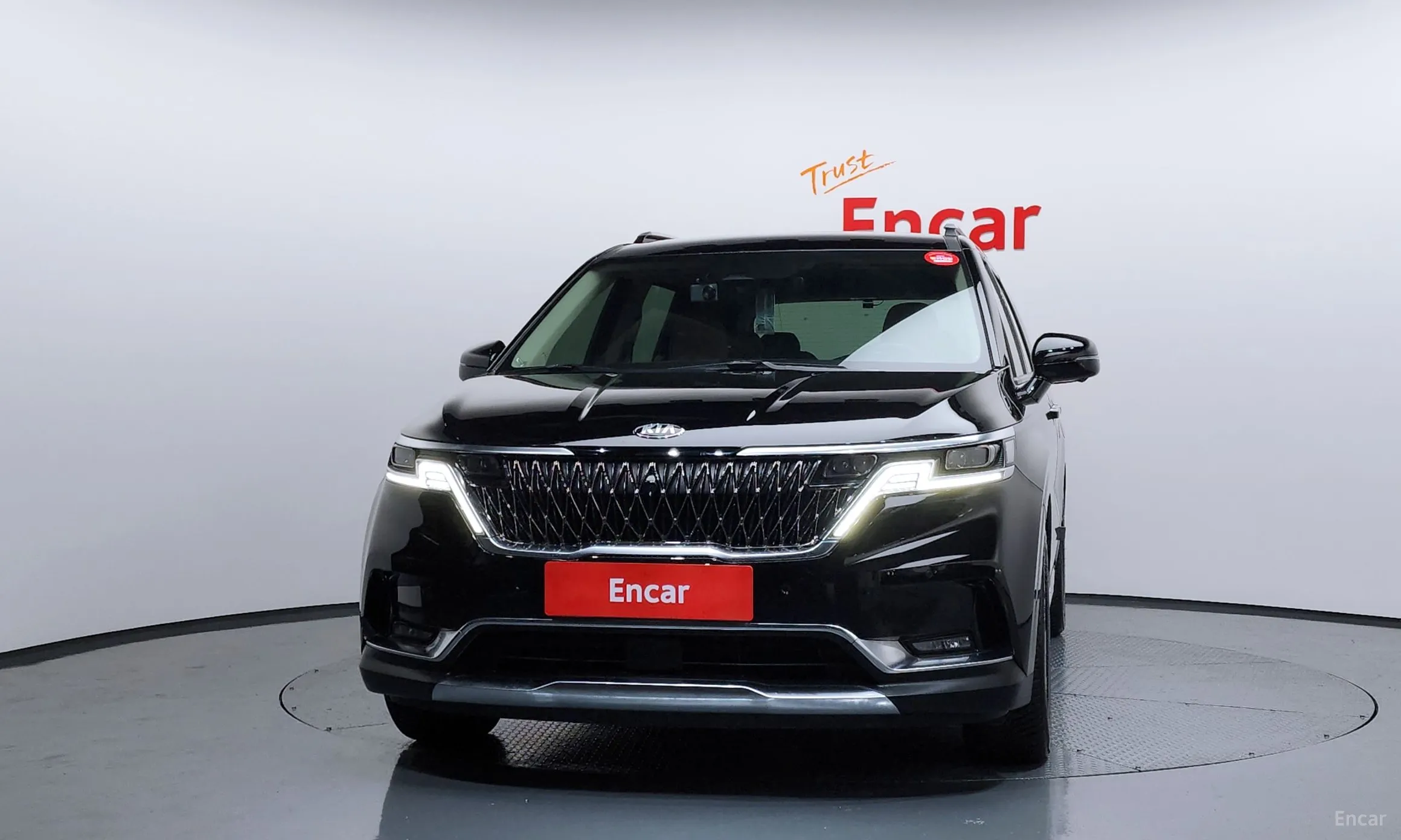 Kia Carnival Gen 4 превью 3