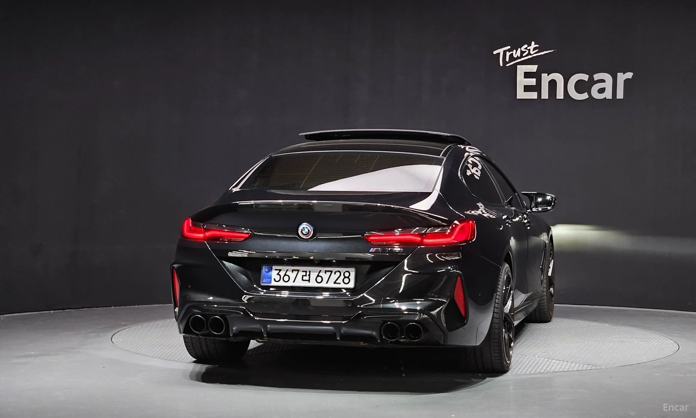 BMW 8-series (G15) превью 4