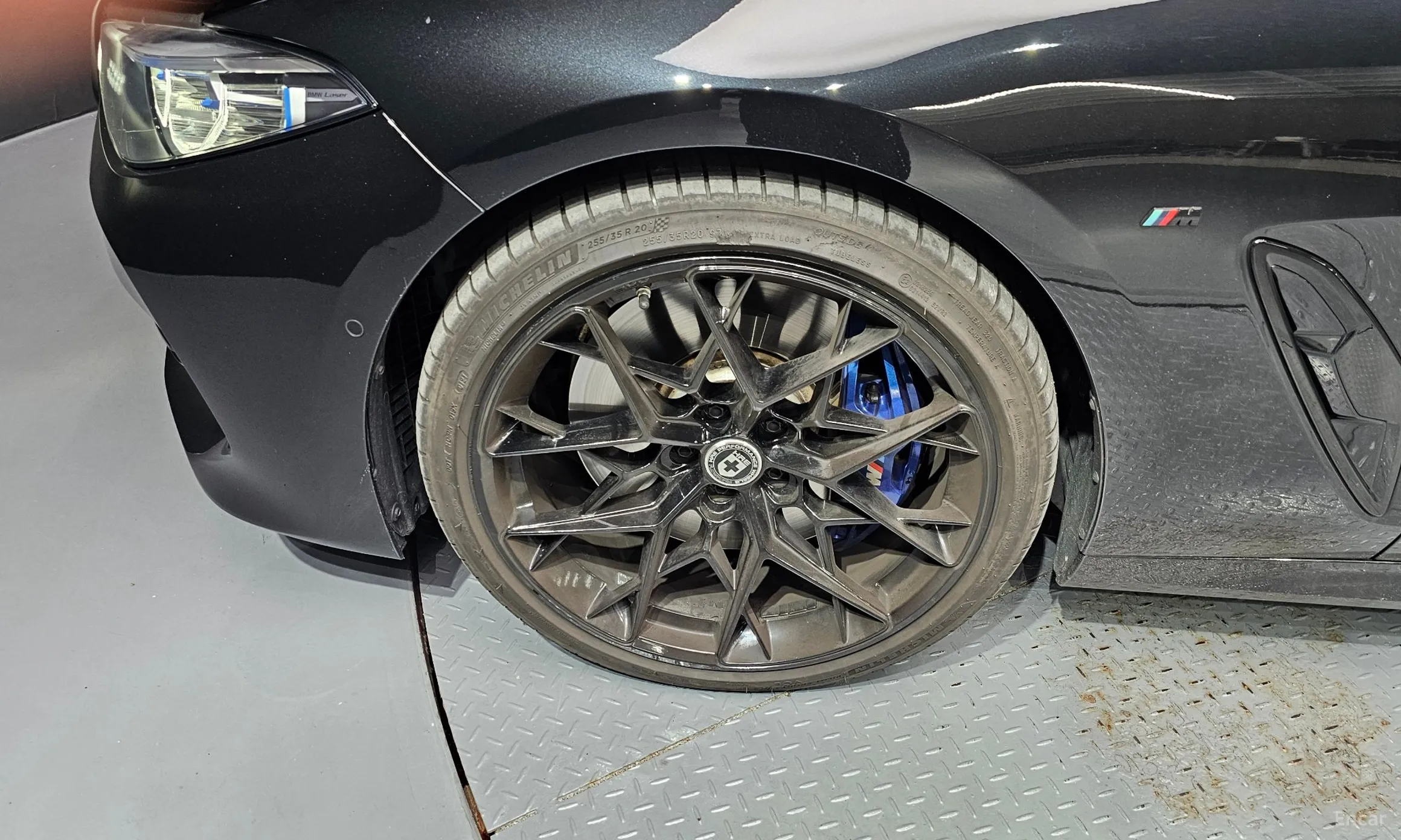 BMW 8-series (G15) превью 5