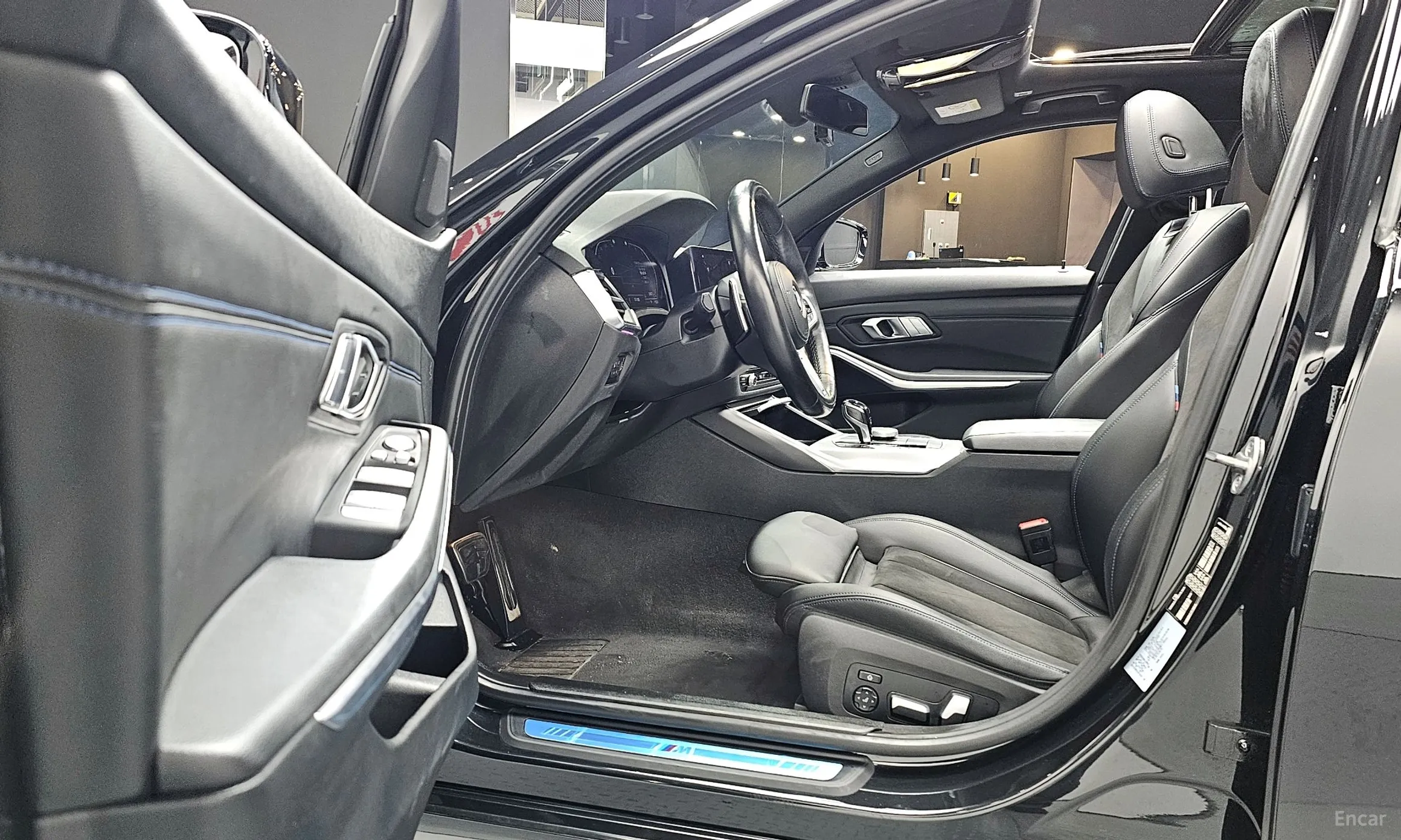 BMW 3 Series (G20) превью 10