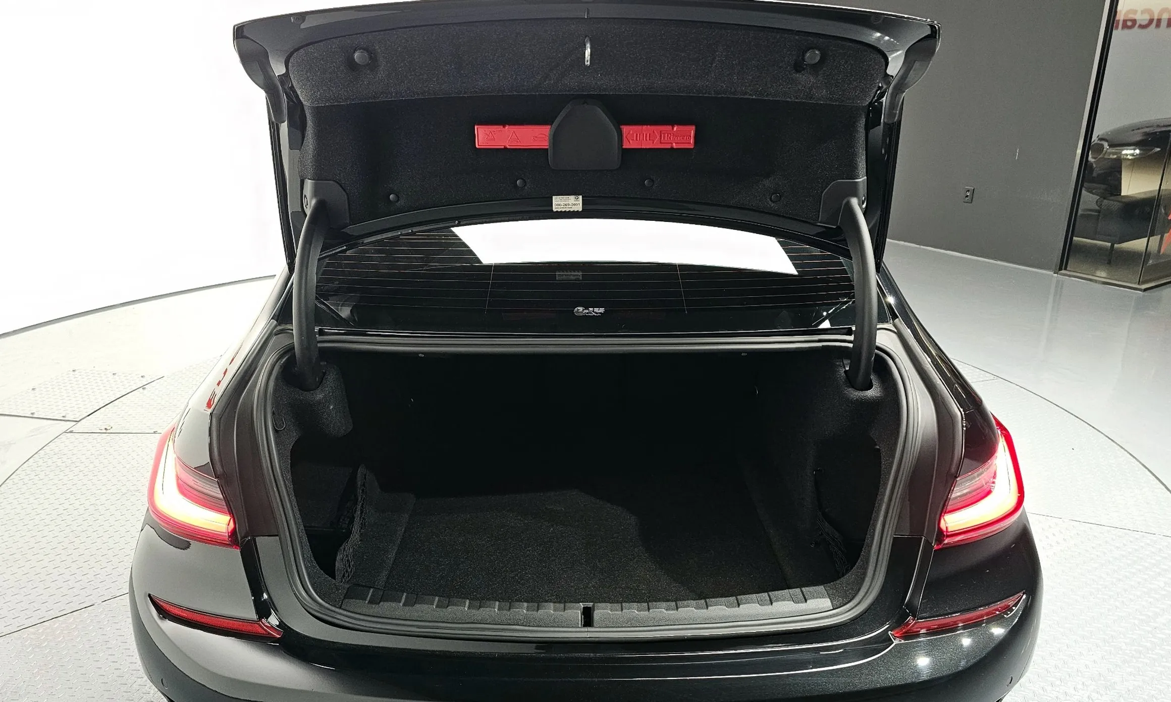 BMW 3 Series (G20) превью 20