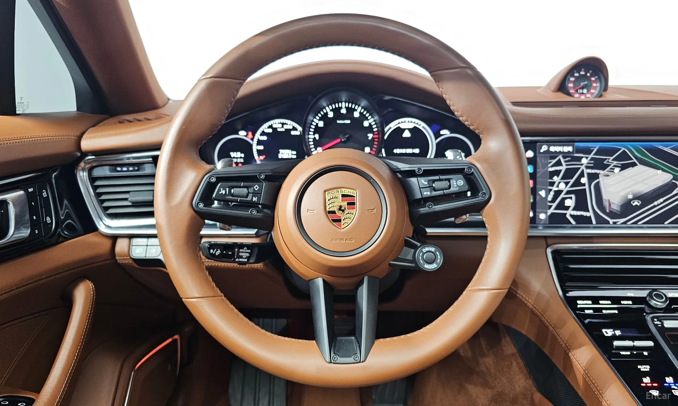 Porsche Panamera (971) превью 13