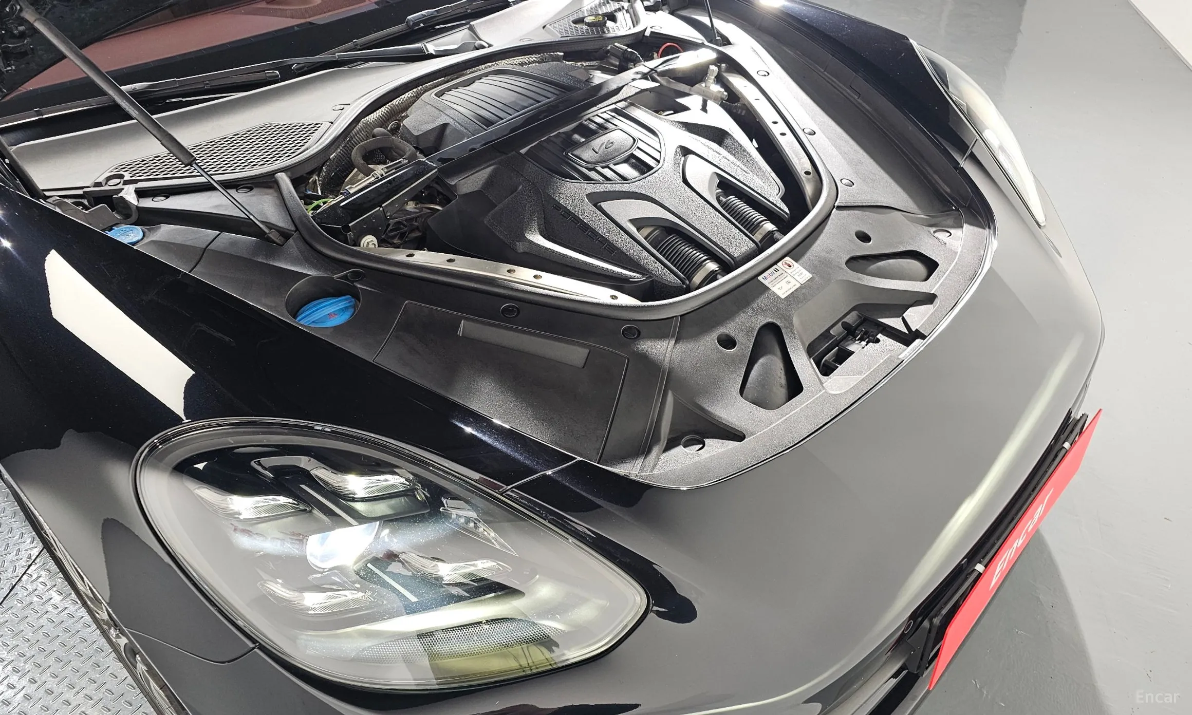 Porsche Panamera (971) превью 6