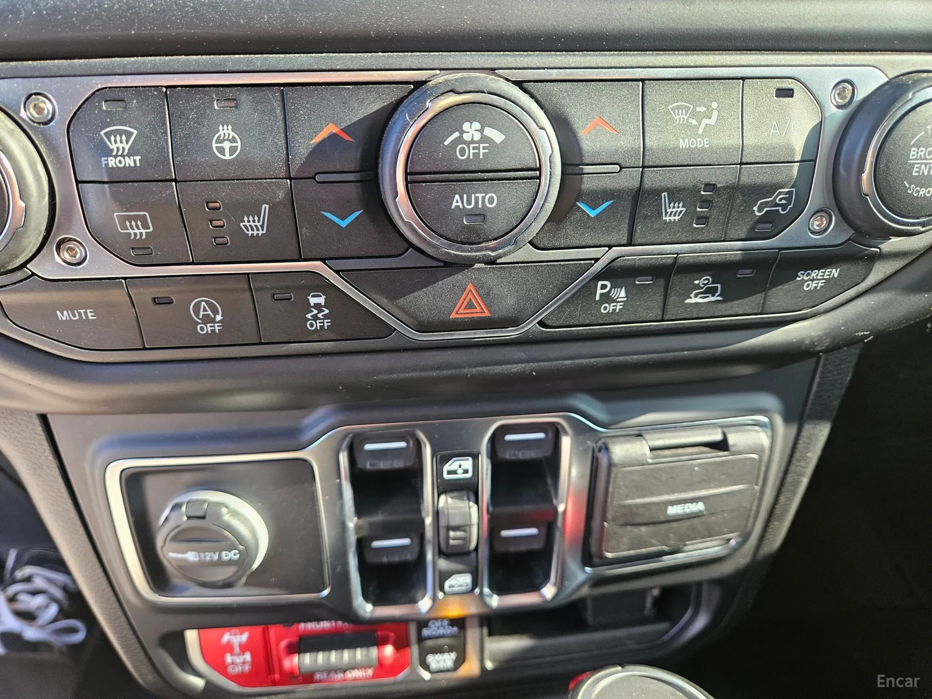 Jeep Wrangler (JL) превью 12