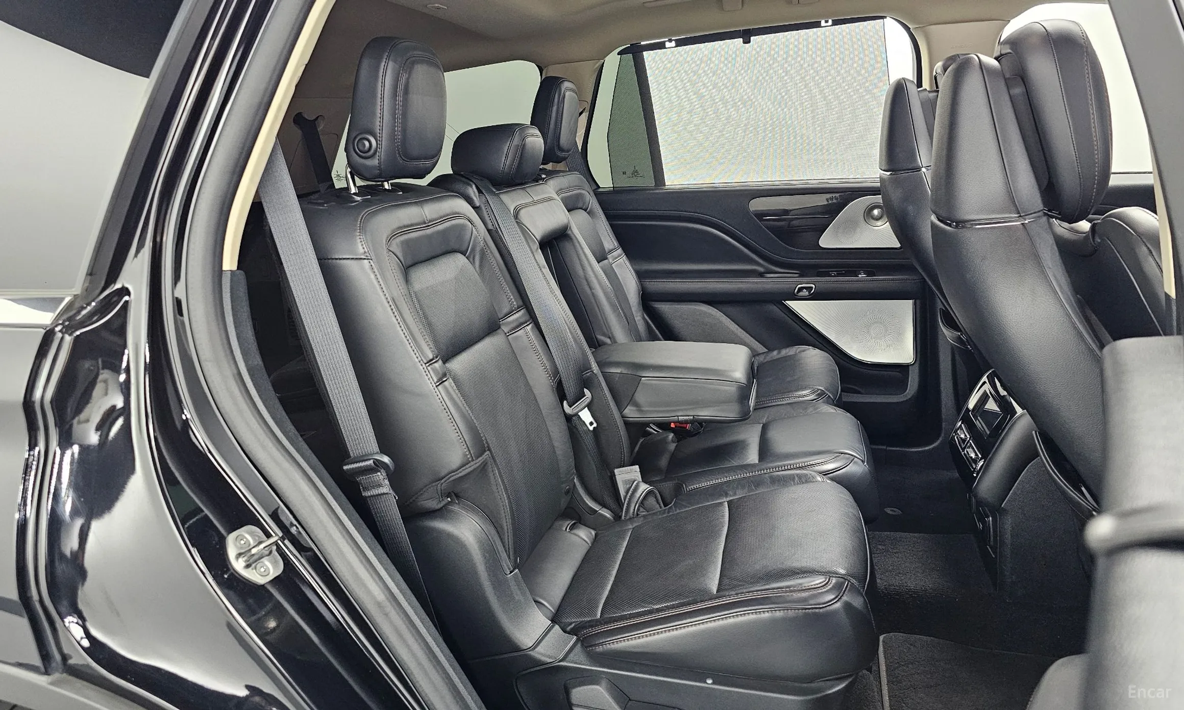 Lincoln Aviator 2nd Generation превью 12