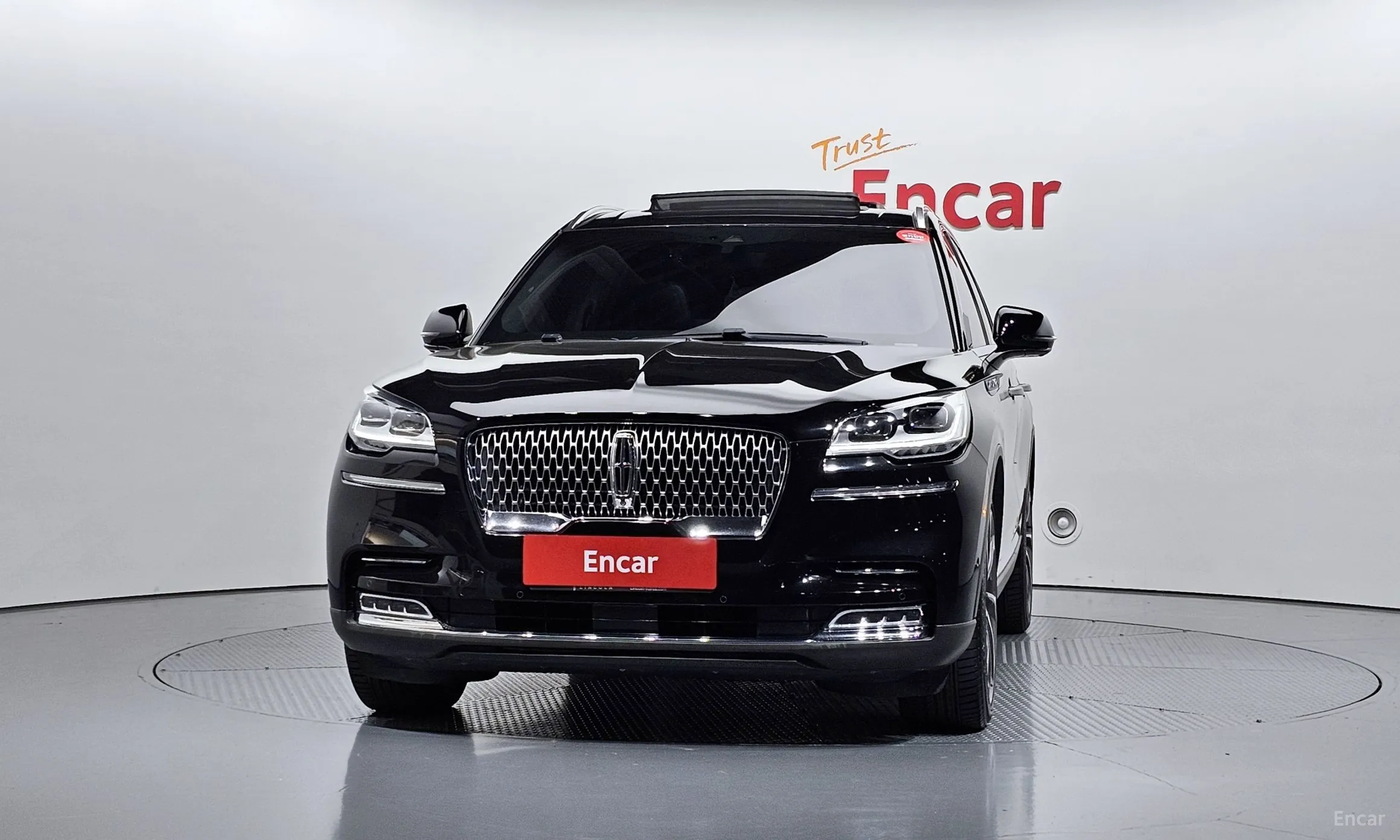 Lincoln Aviator 2nd Generation превью 3