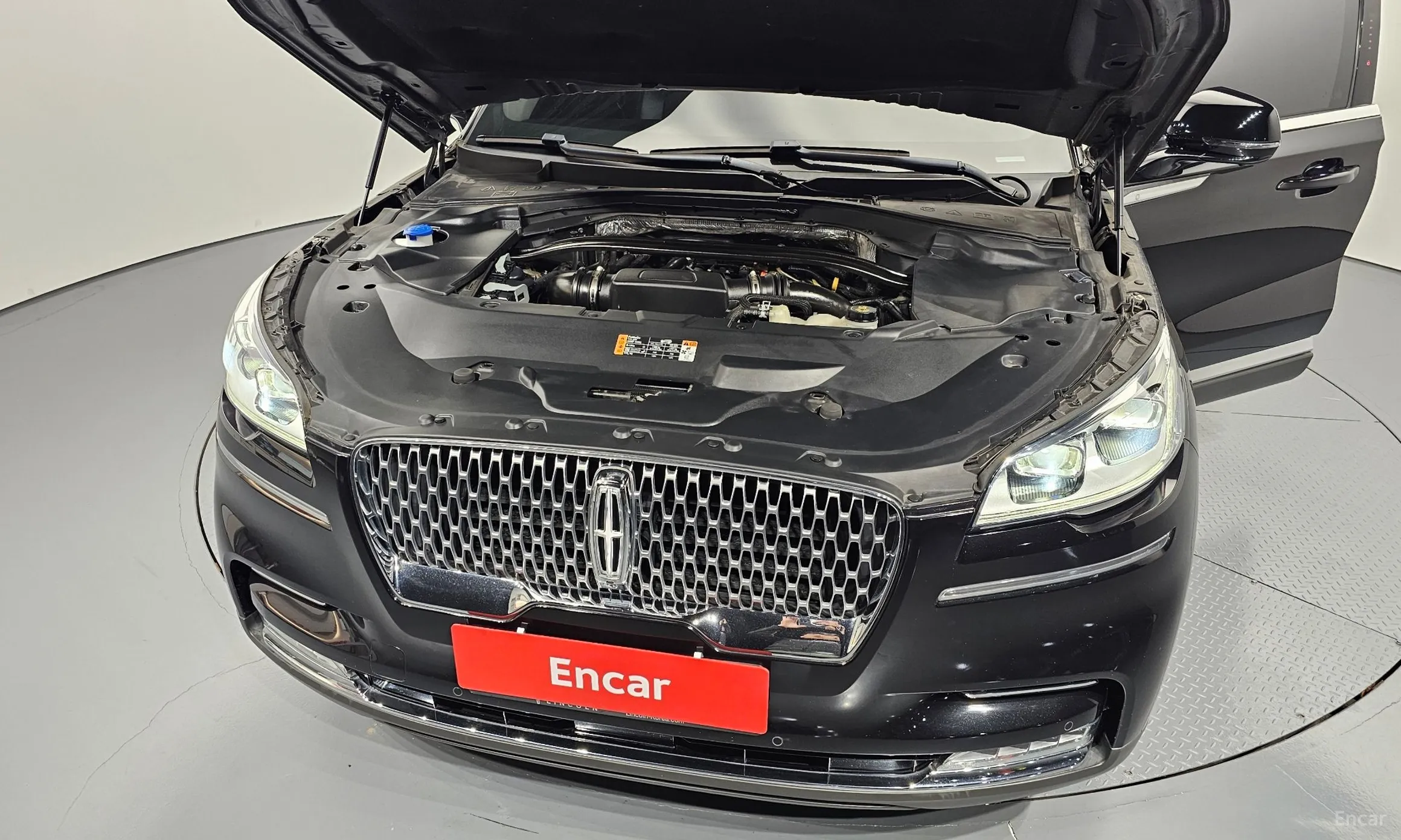 Lincoln Aviator 2nd Generation превью 6