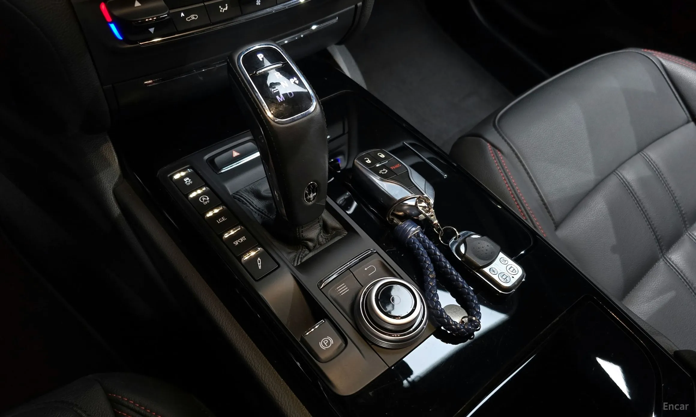 Maserati Ghibli превью 9
