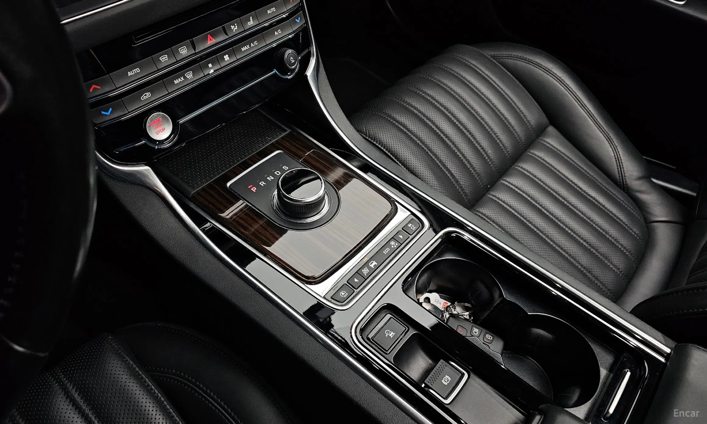 Jaguar XF (x260) превью 9