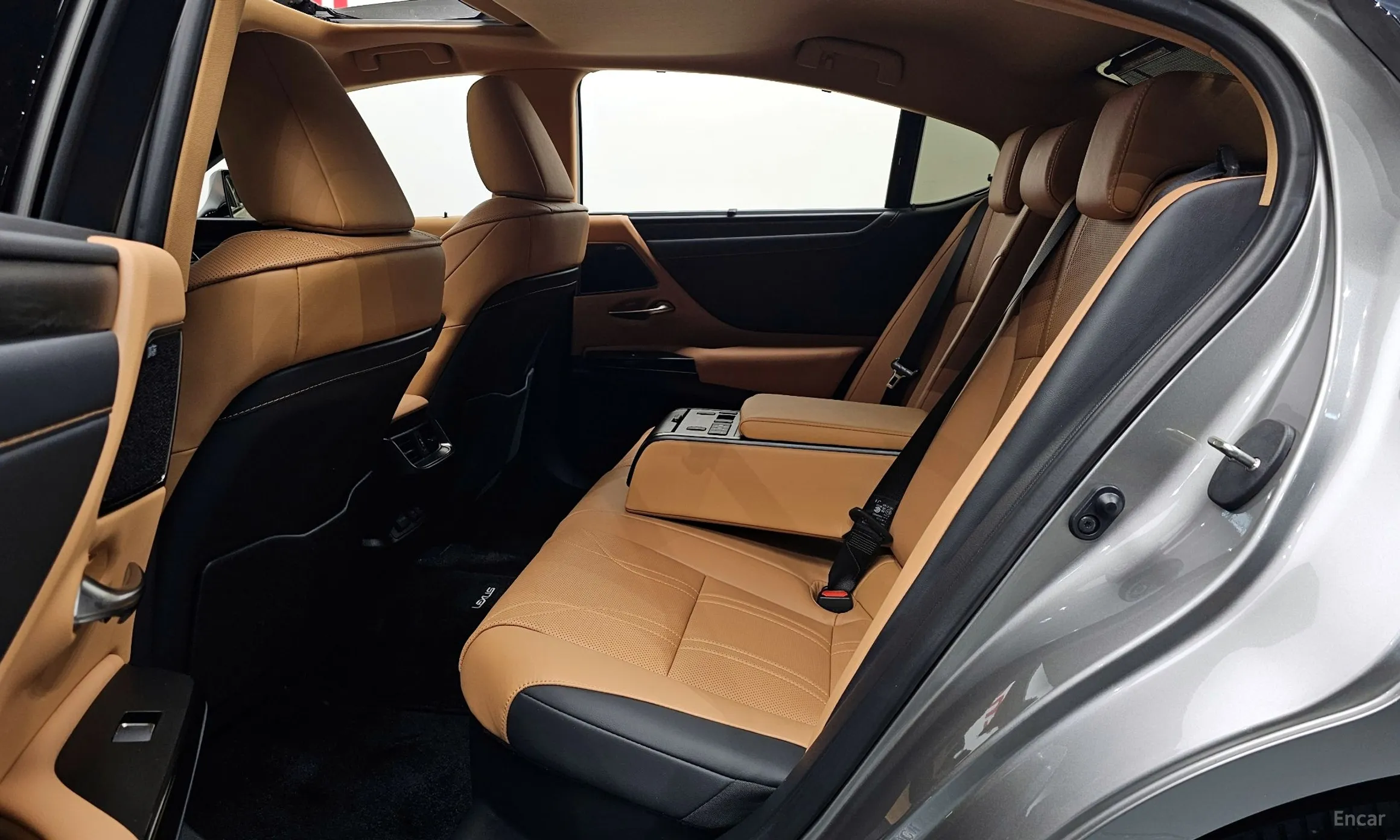 Lexus ES300h 7th Generation превью 12