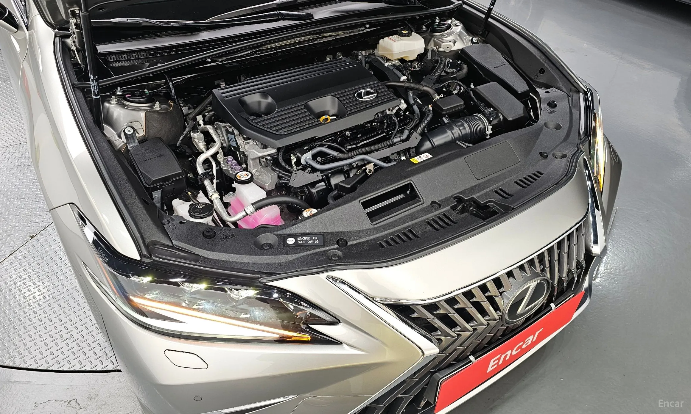 Lexus ES300h 7th Generation превью 6
