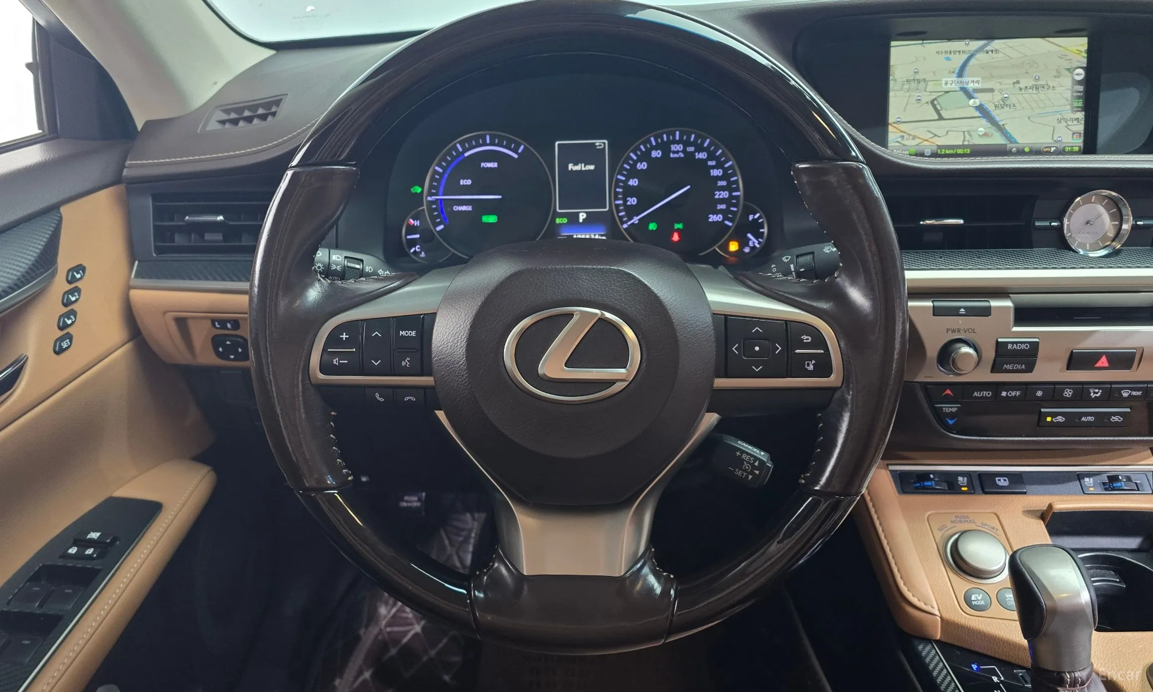 Lexus New ES300h превью 13