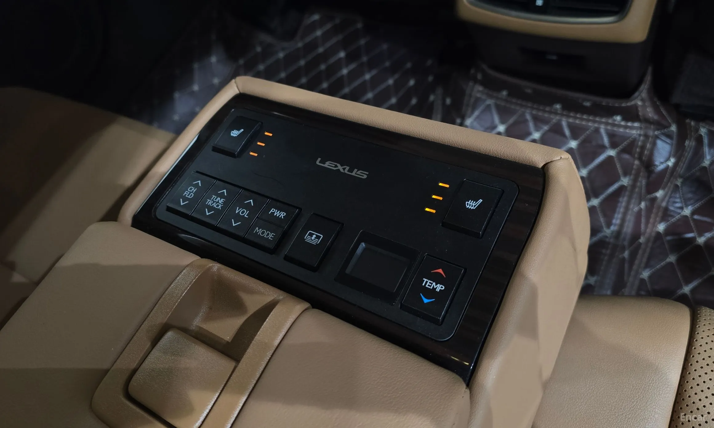 Lexus New ES300h превью 18
