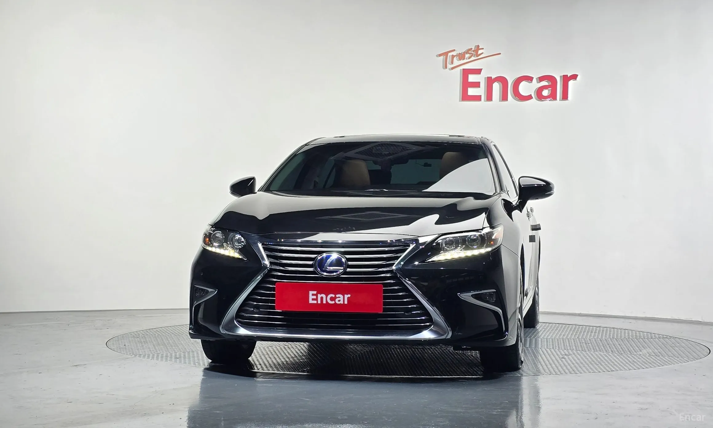 Lexus New ES300h превью 3