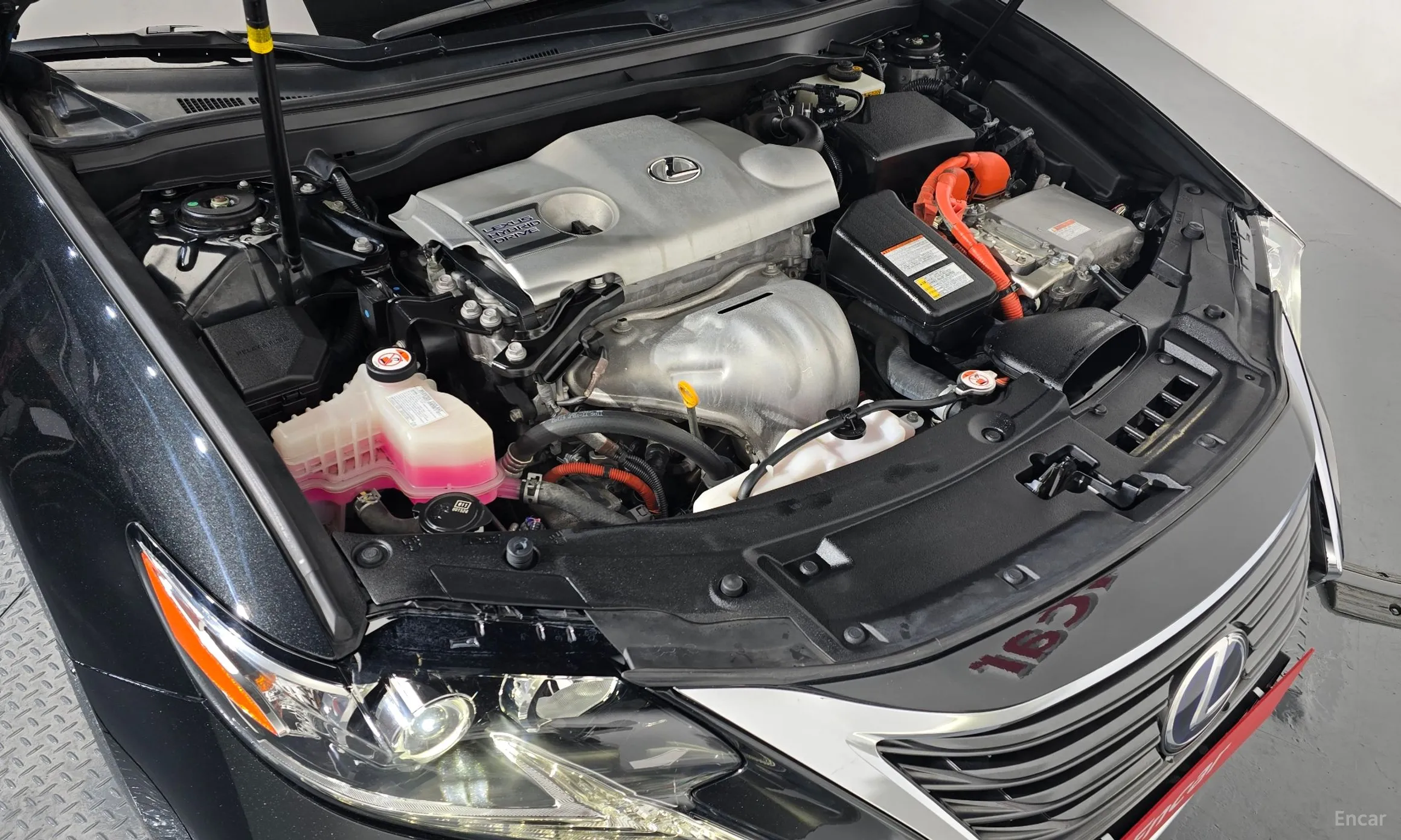 Lexus New ES300h превью 6