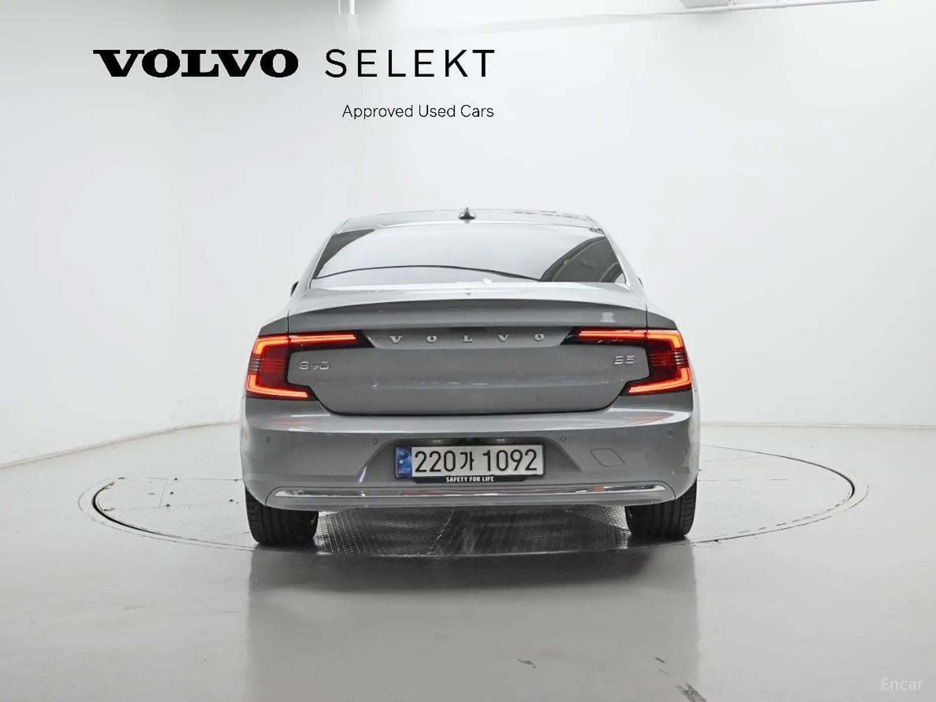 Volvo S90 превью 4