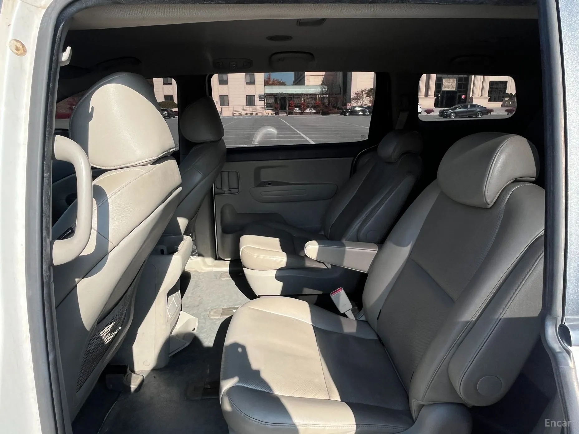 Kia Carnival превью 12