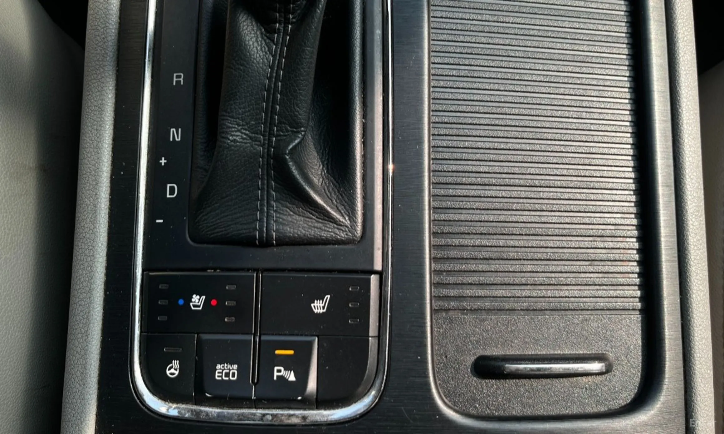 Kia Carnival превью 15