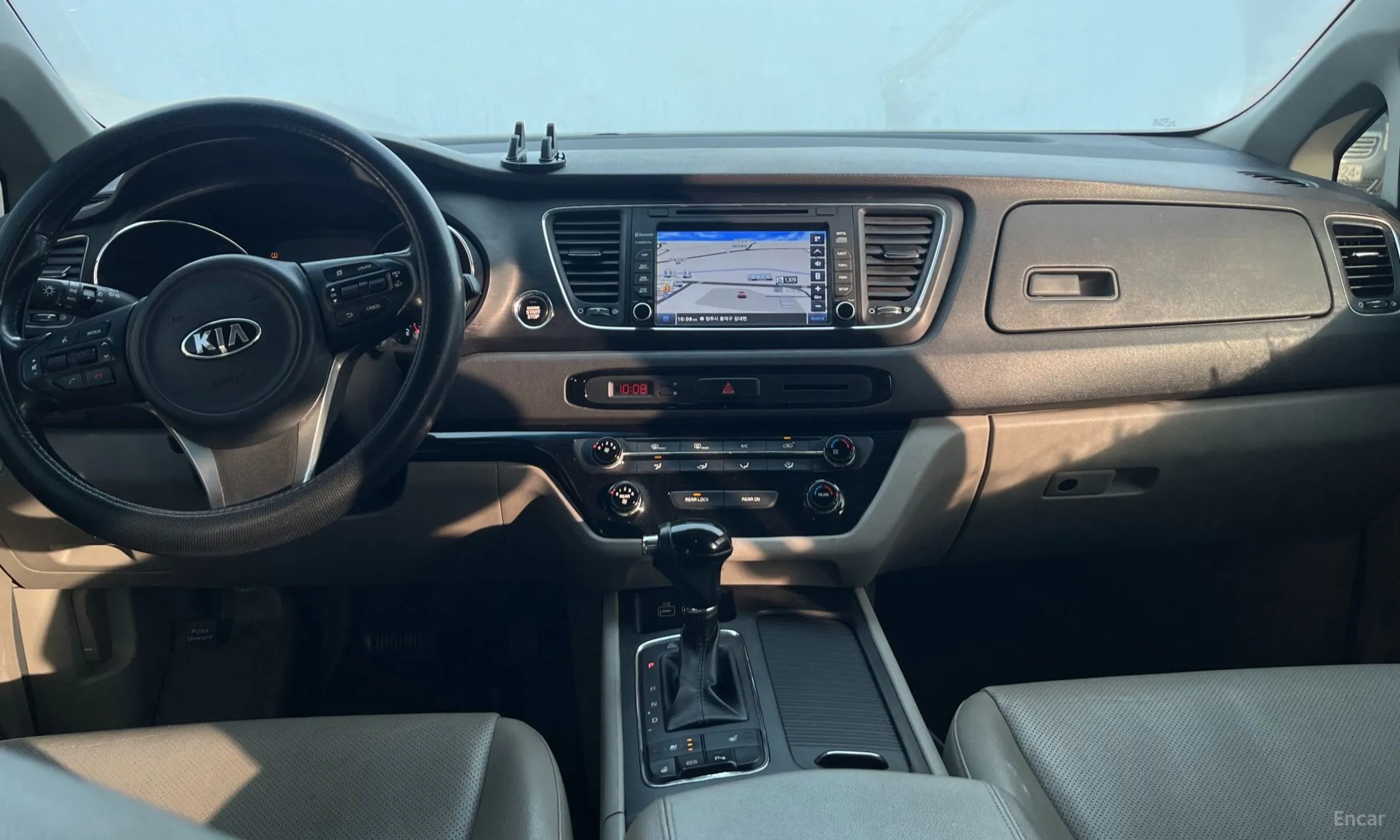 Kia Carnival превью 9