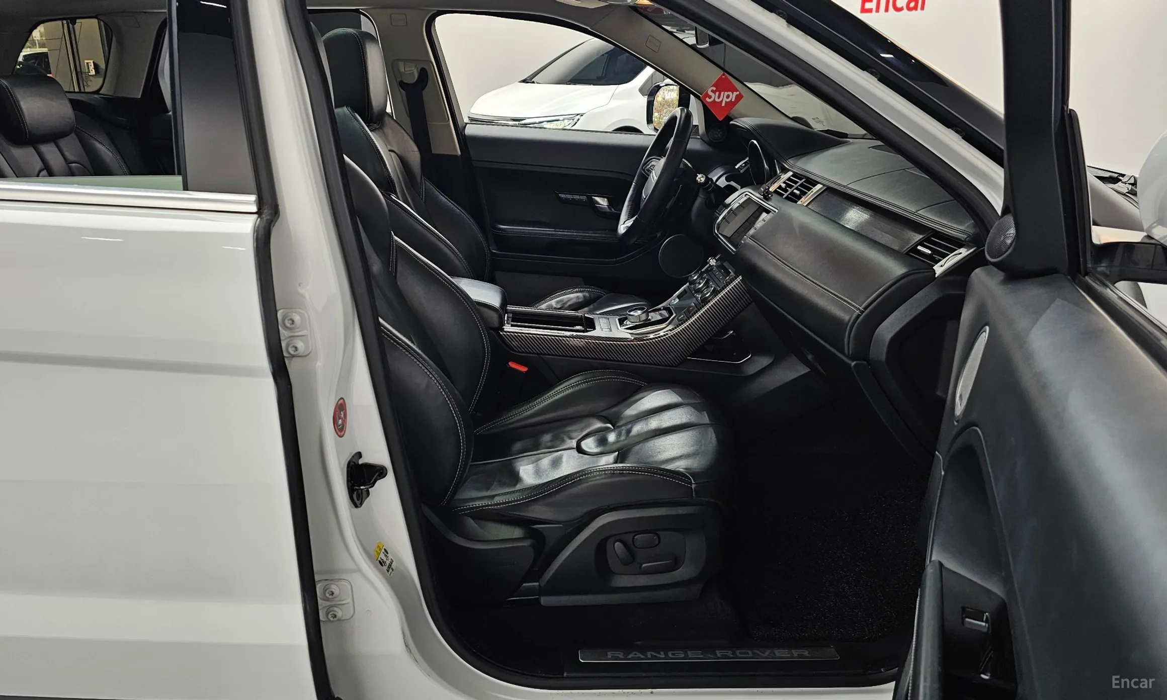 Land Rover Range Rover Evoque превью 11