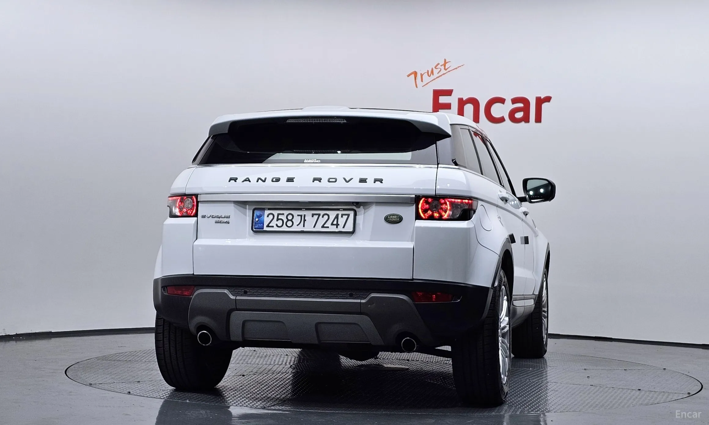Land Rover Range Rover Evoque превью 4