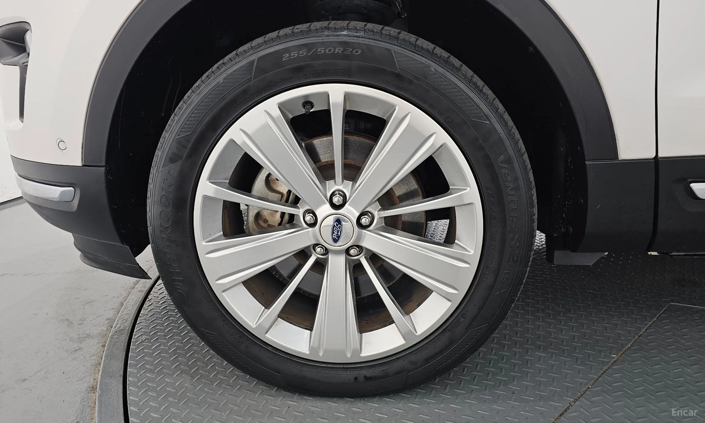 Ford Explorer превью 5