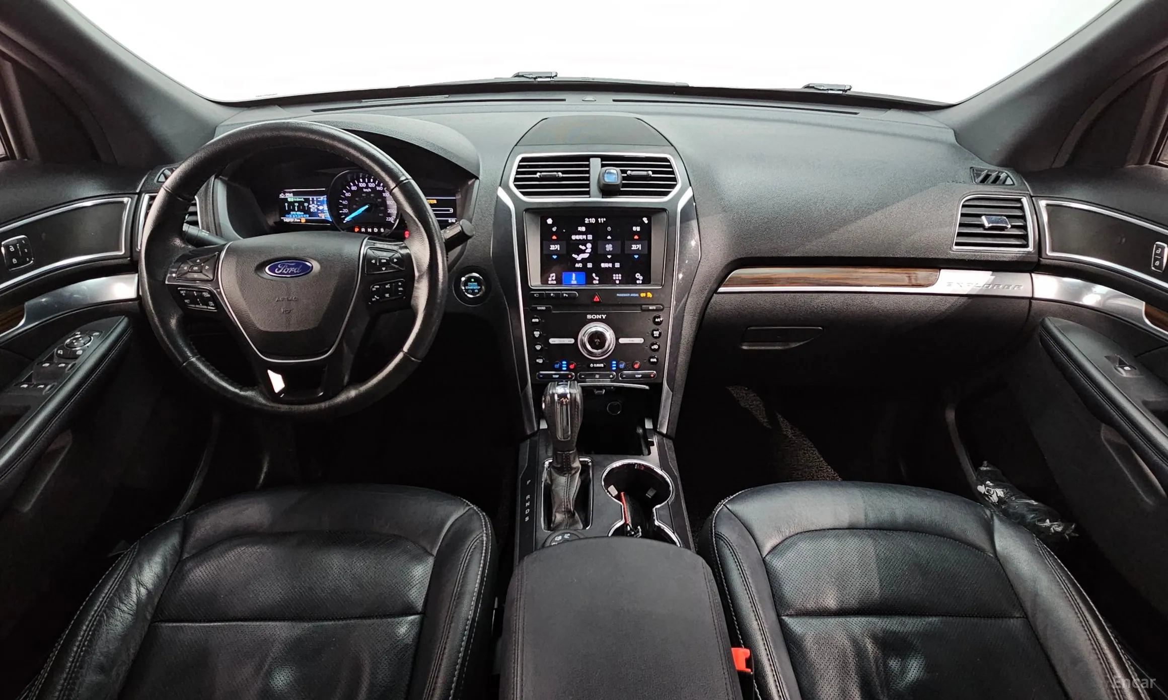 Ford Explorer превью 7