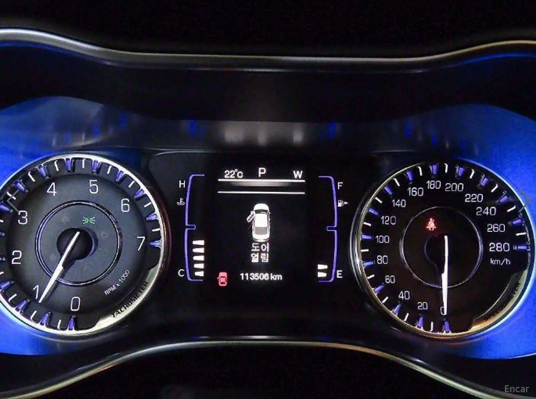 Chrysler 200 Second generation превью 10