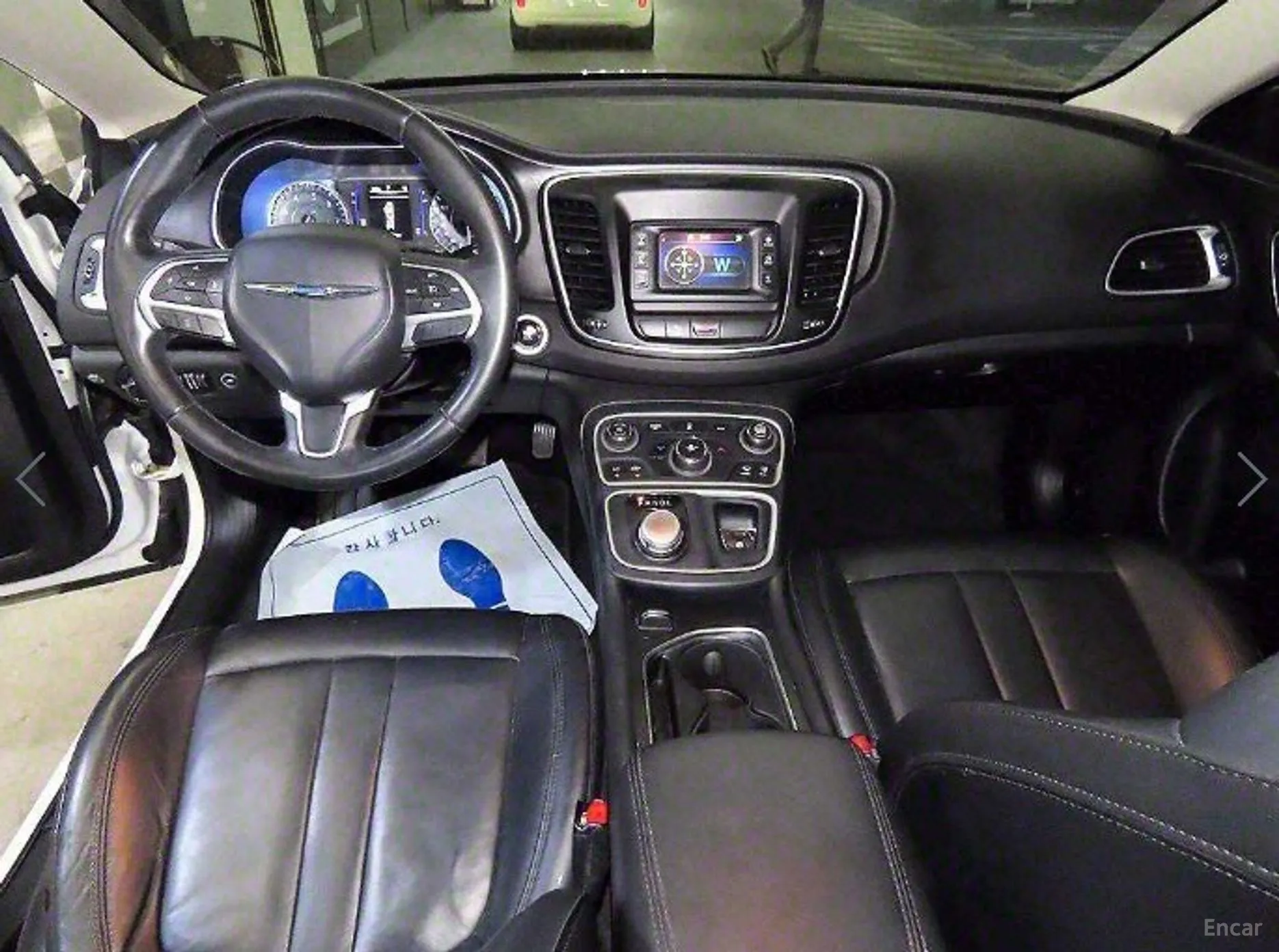Chrysler 200 Second generation превью 11