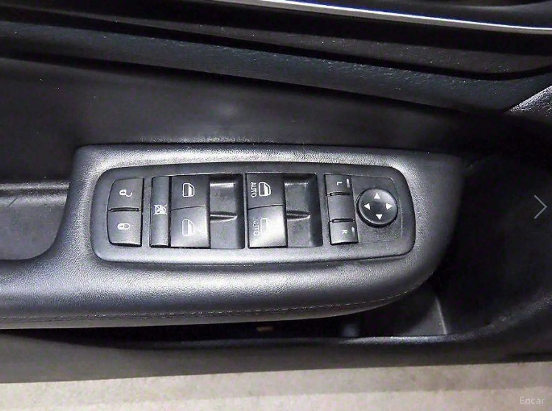Chrysler 200 Second generation превью 14