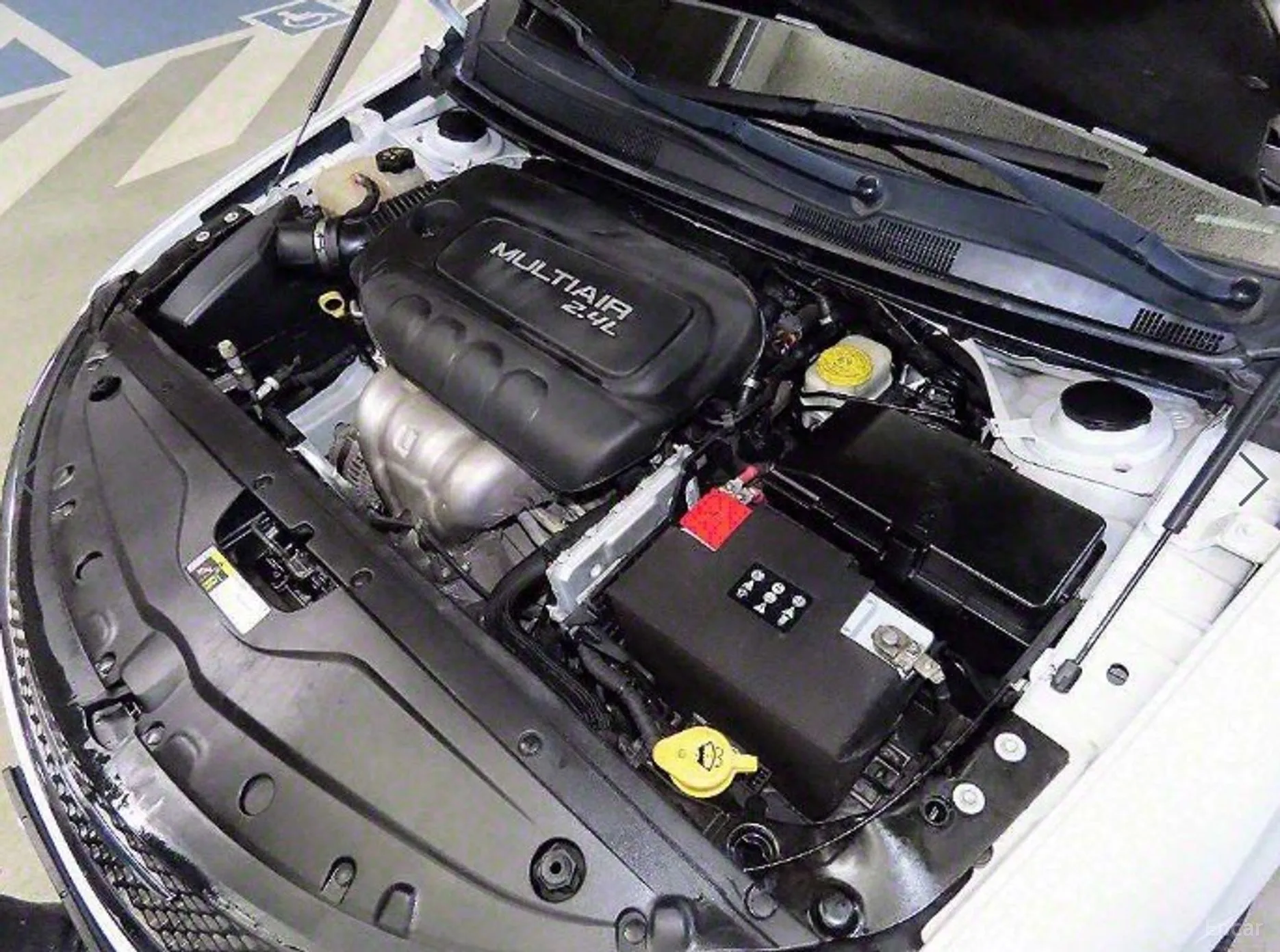 Chrysler 200 Second generation превью 19