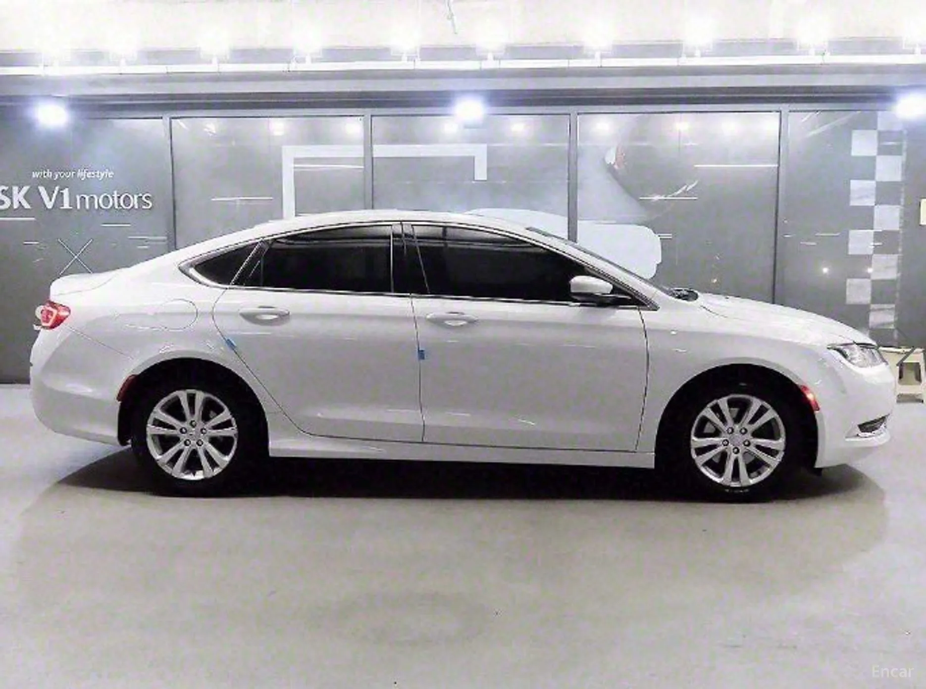 Chrysler 200 Second generation превью 4