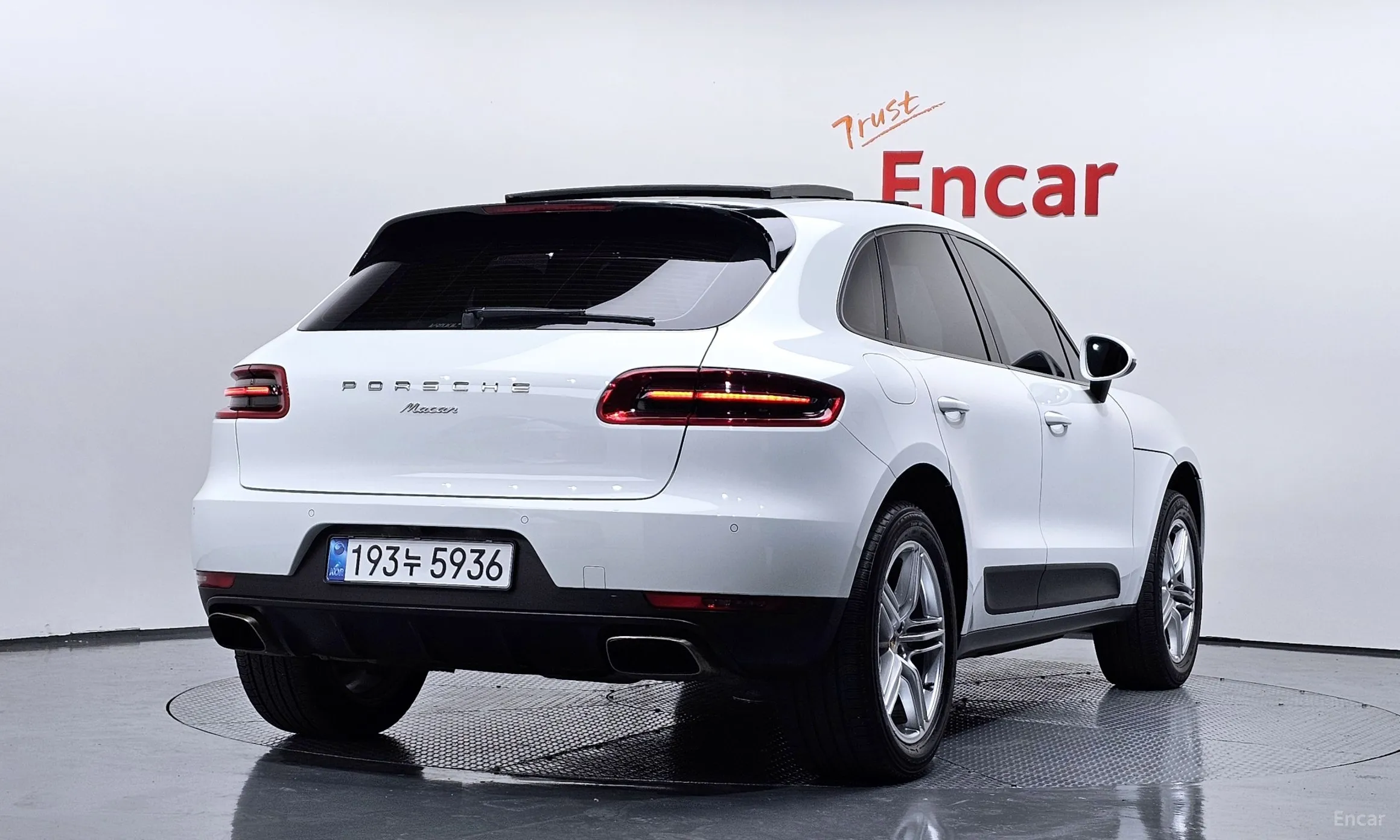 Porsche Macan превью 2